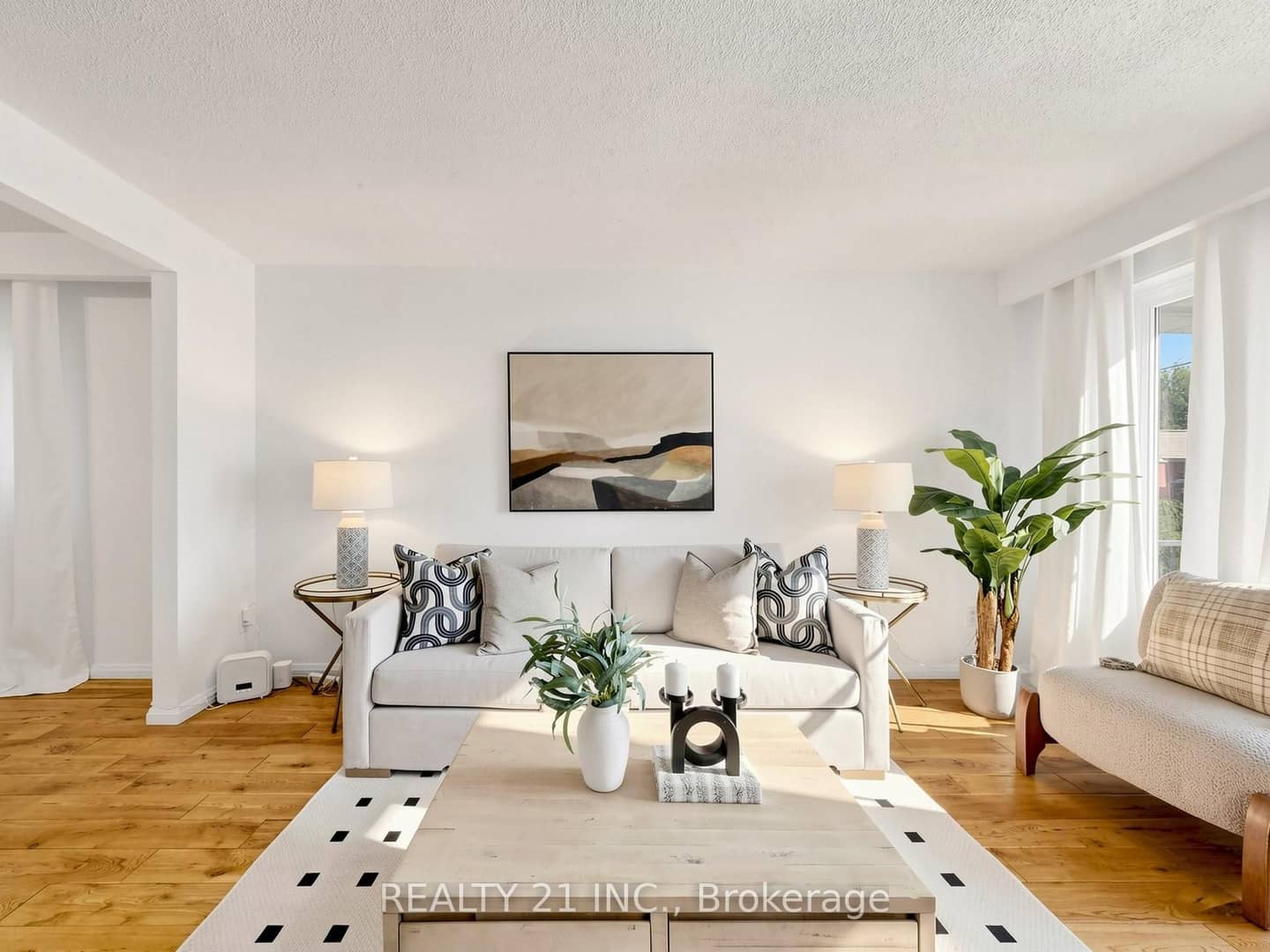 132 Harding Boulevard, Toronto, ON M1N 3E2