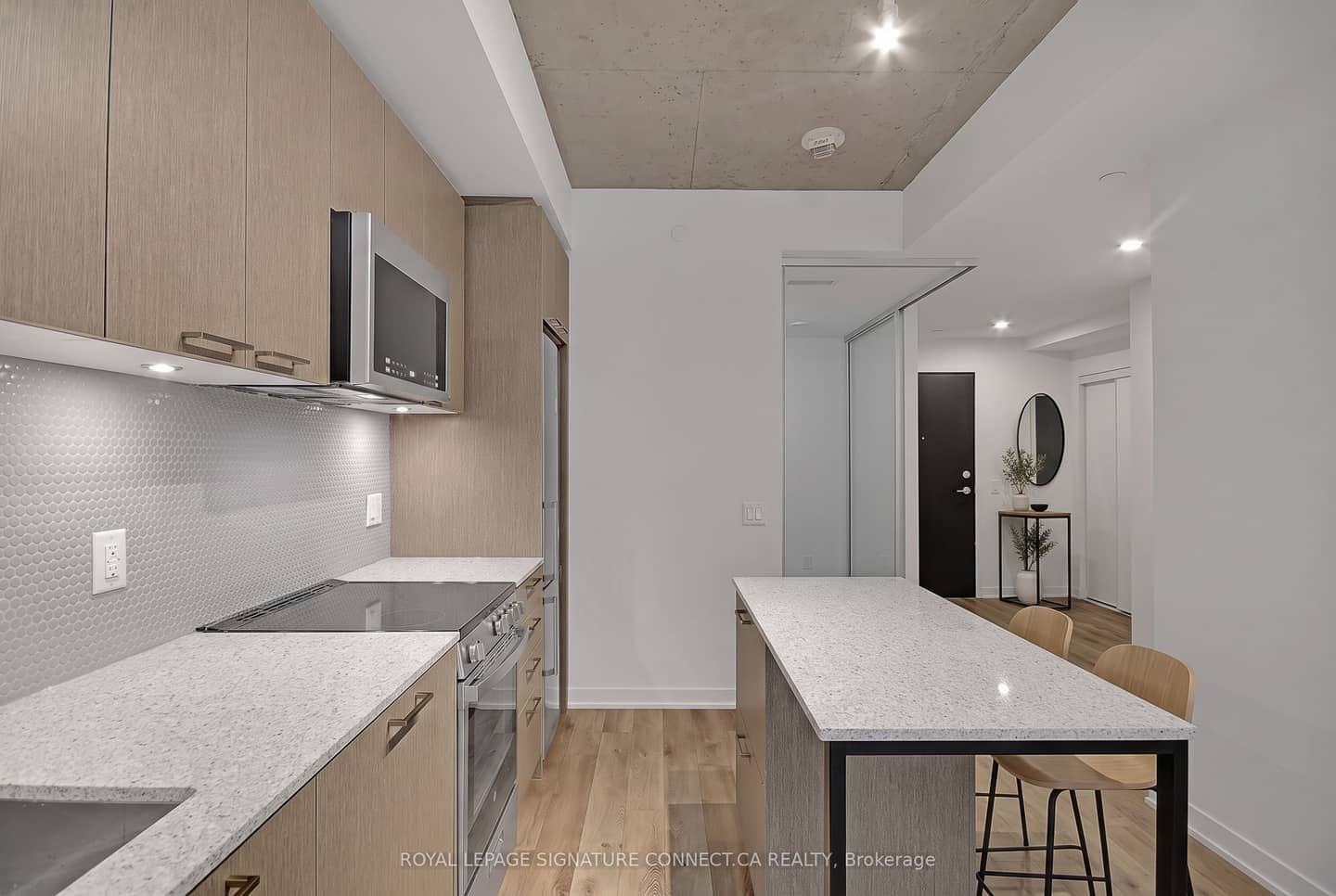 1808 St Clair Avenue 410, Toronto, ON M6N 0C1