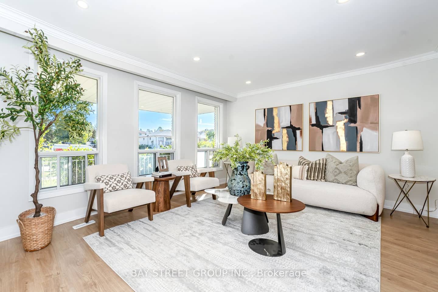 42 Faye Drive, Toronto, ON M2J 3S6