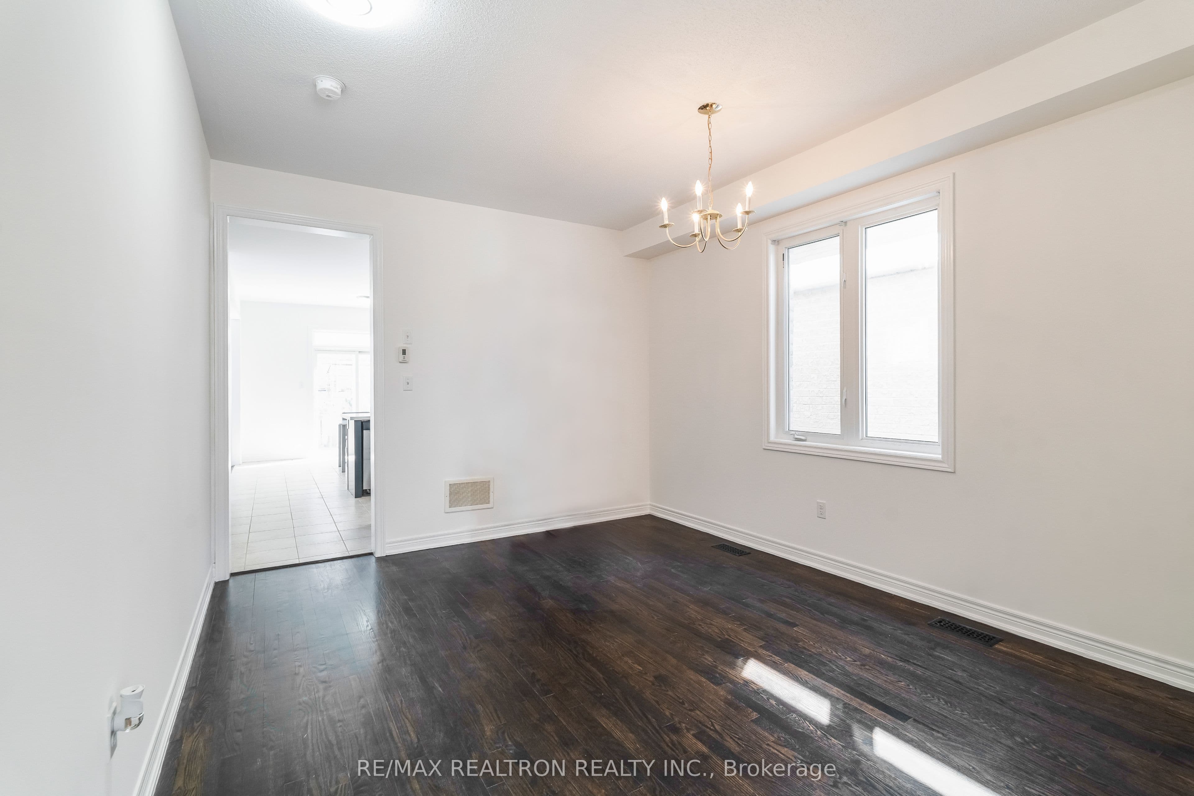 9 Constance Street, Brampton, ON M2P 1V4