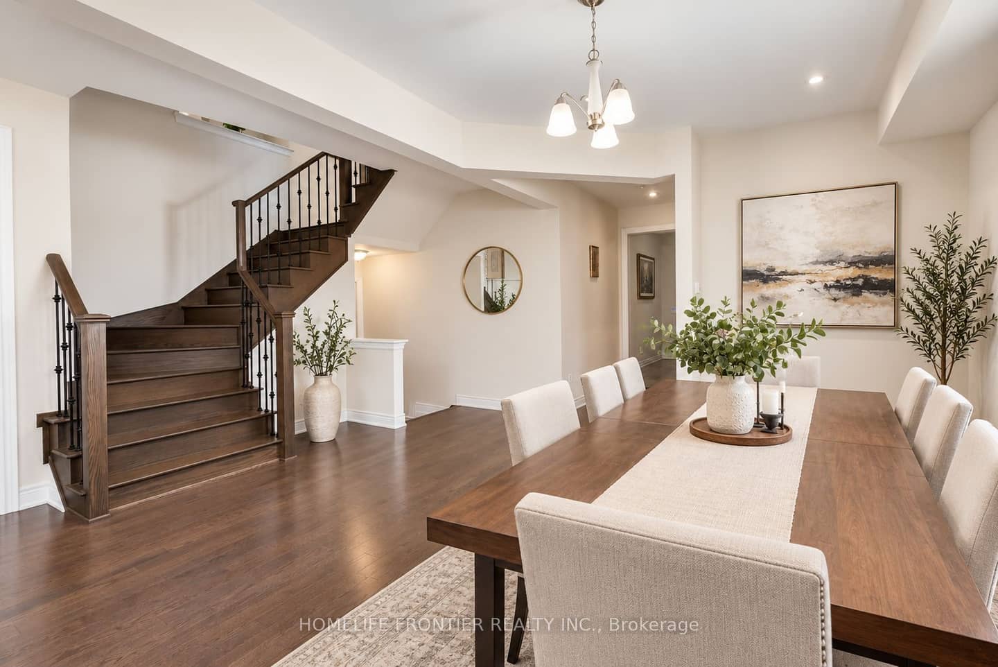 135 Ross Vennare Crescent, Vaughan, ON L4H 4N2