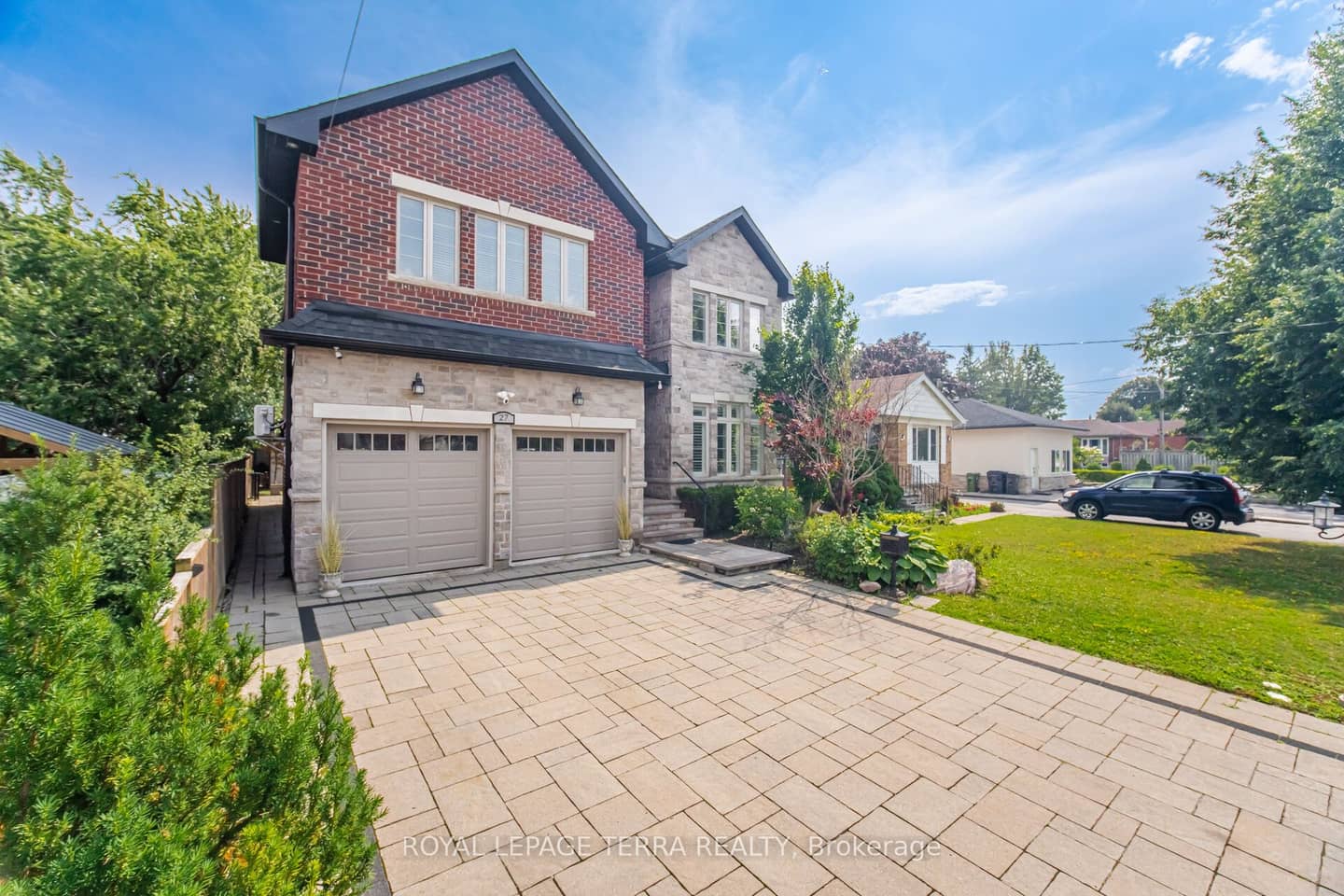 27 Minford Avenue, Toronto, ON M1R 2B2