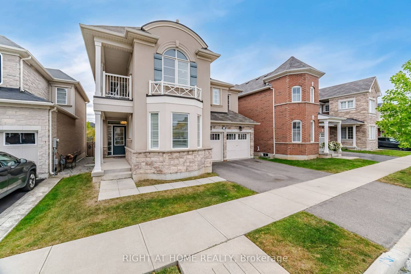 1444 Connaught Terrace, Milton, ON L9E 0B2