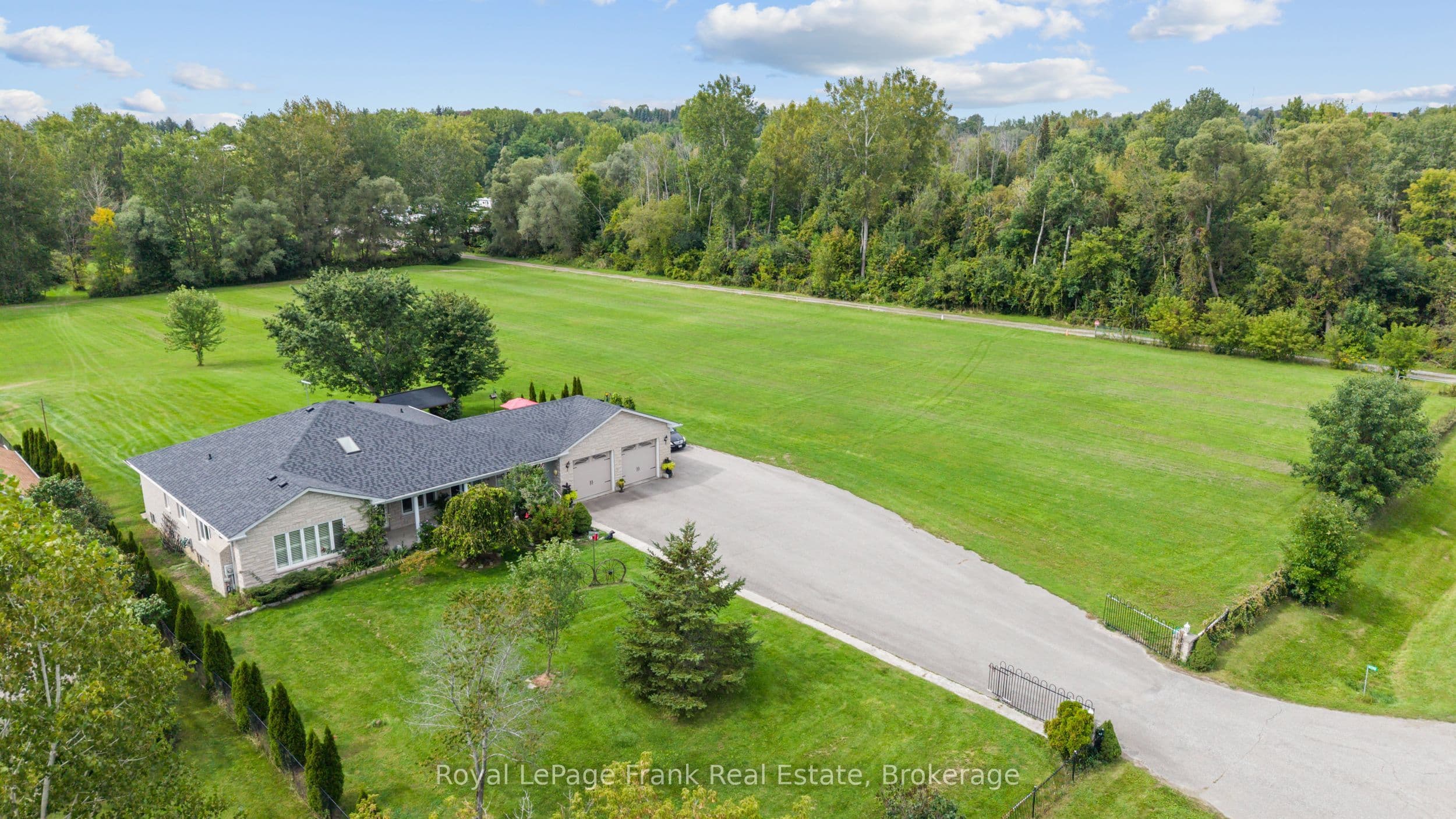 4200 COURTICE Road N, Clarington, ON L1E 0K8