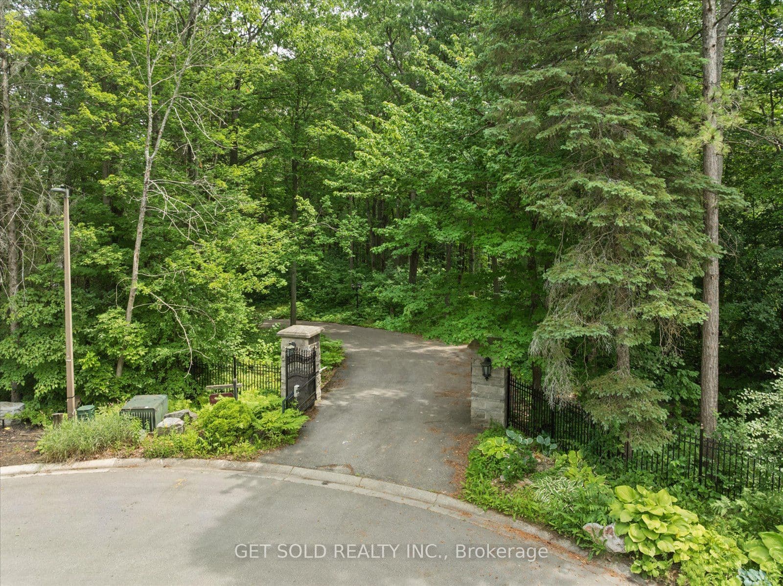 80 White Pine Trail, Richmond Hill, ON L4E 3L8