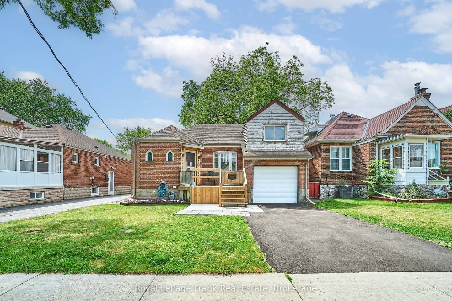 203 William Street, Toronto, ON M9N 2H2