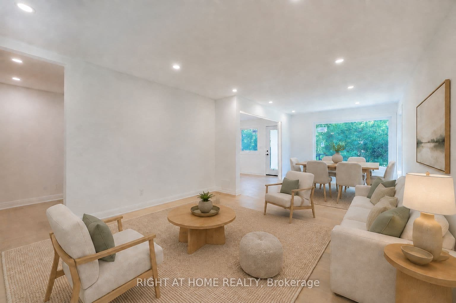 30 Morton Avenue, East Gwillimbury, ON L0G 1V0