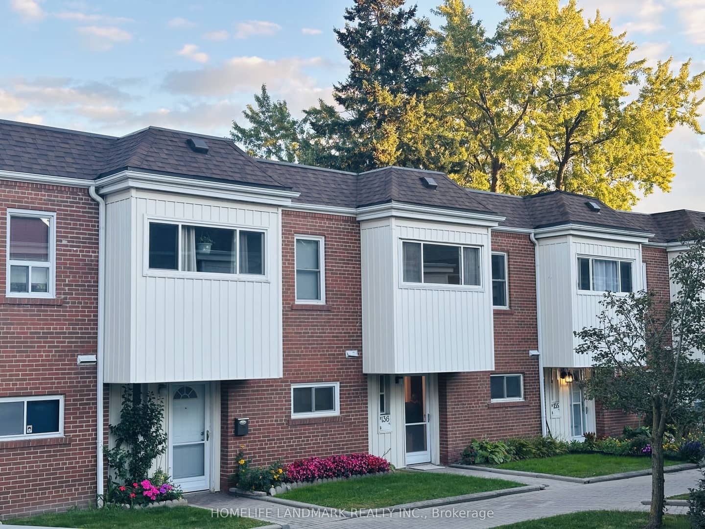 15 Esterbrooke Avenue 136, Toronto, ON M2J 2C5