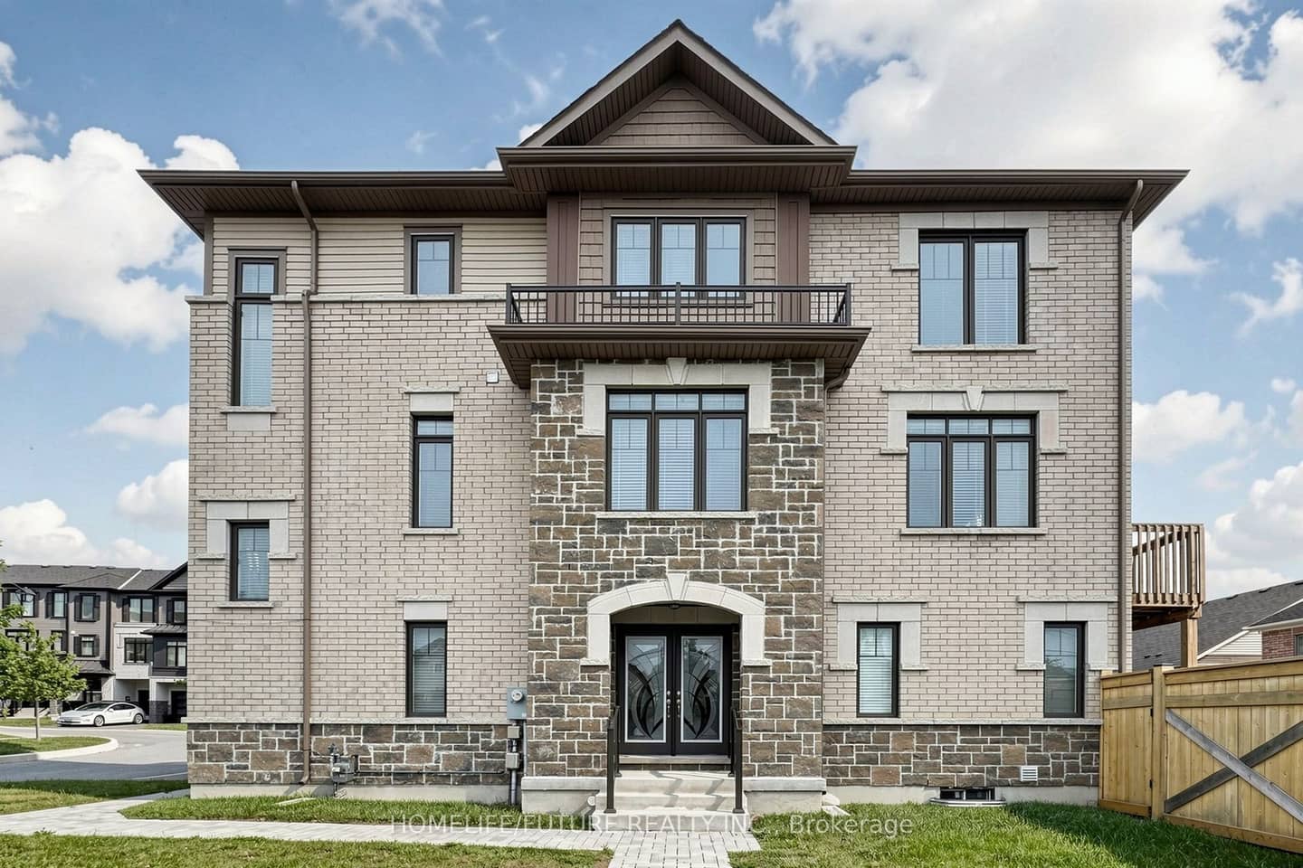1 Bavin Street, Clarington, ON L1C 7H5