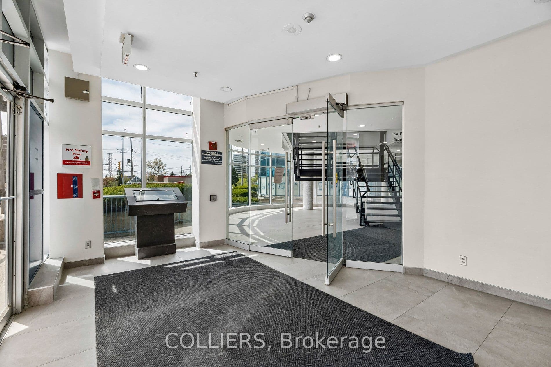 1450 Midland Avenue 300A, Toronto, ON M1P 2R7