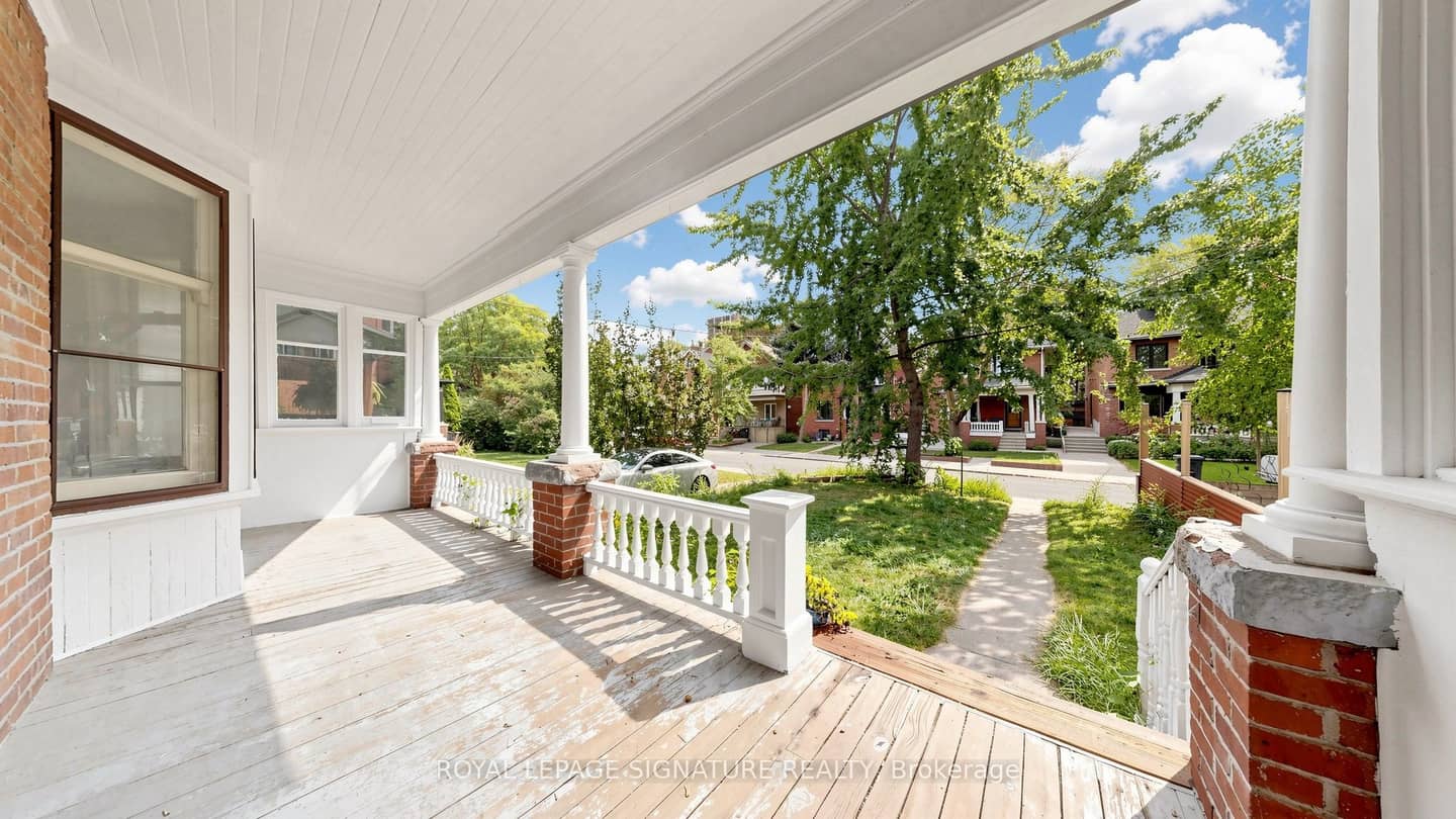 132 Marion Street, Toronto, ON M6R 1E7