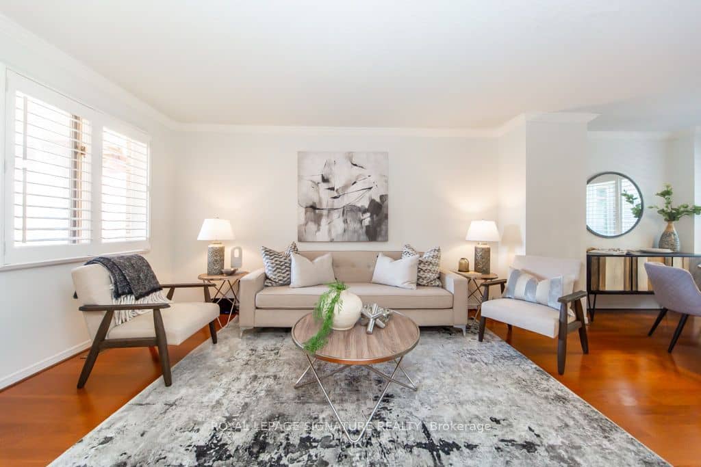 28 Augusta Court, Markham, ON L3T 7K7