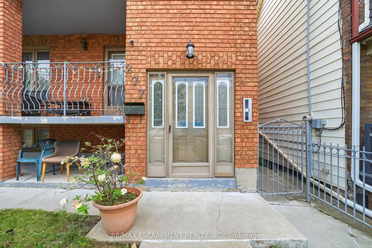277 Harvie Avenue, Toronto, ON M6E 4L1