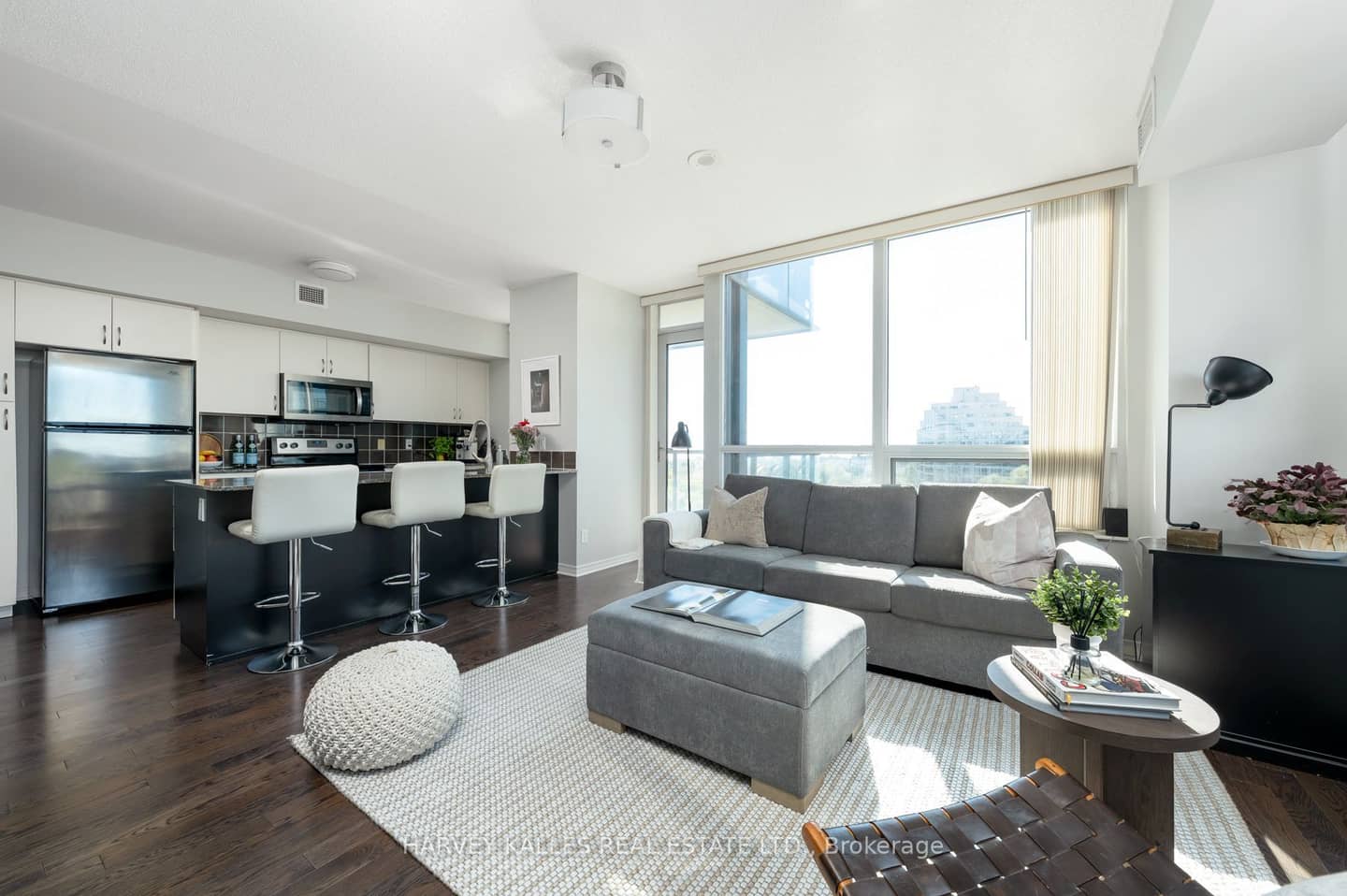 2230 Lake Shore Boulevard W 602, Toronto, ON M8V 0B2