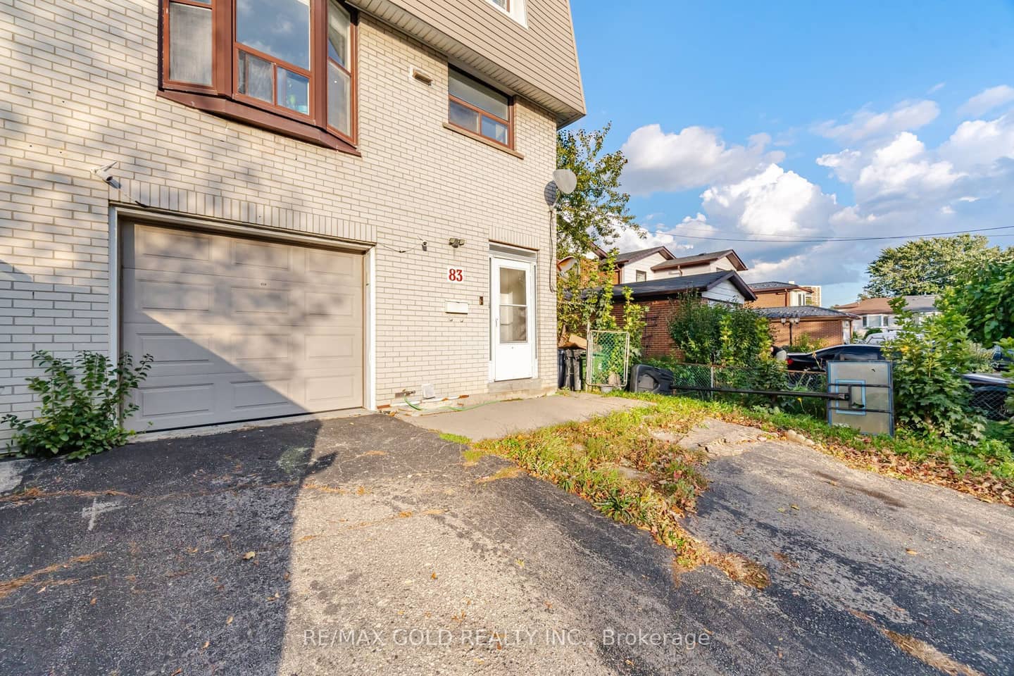 83 Clarion Road, Toronto, ON M9R 3Y6