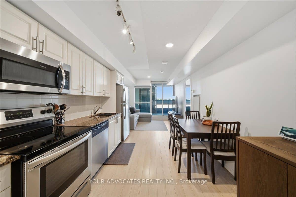 3091 DUFFERIN Street 406, Toronto, ON M6A 0C4