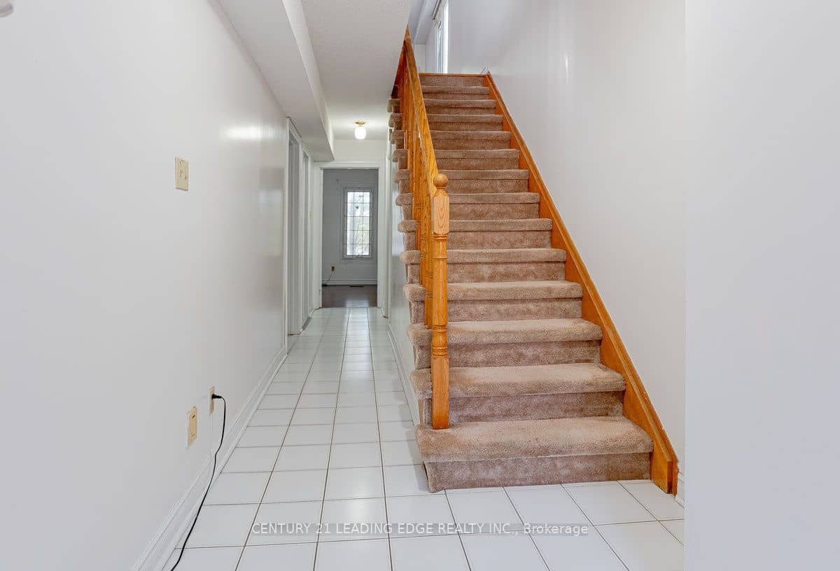 3 Reidmount Avenue 1, Toronto, ON M1S 1B3
