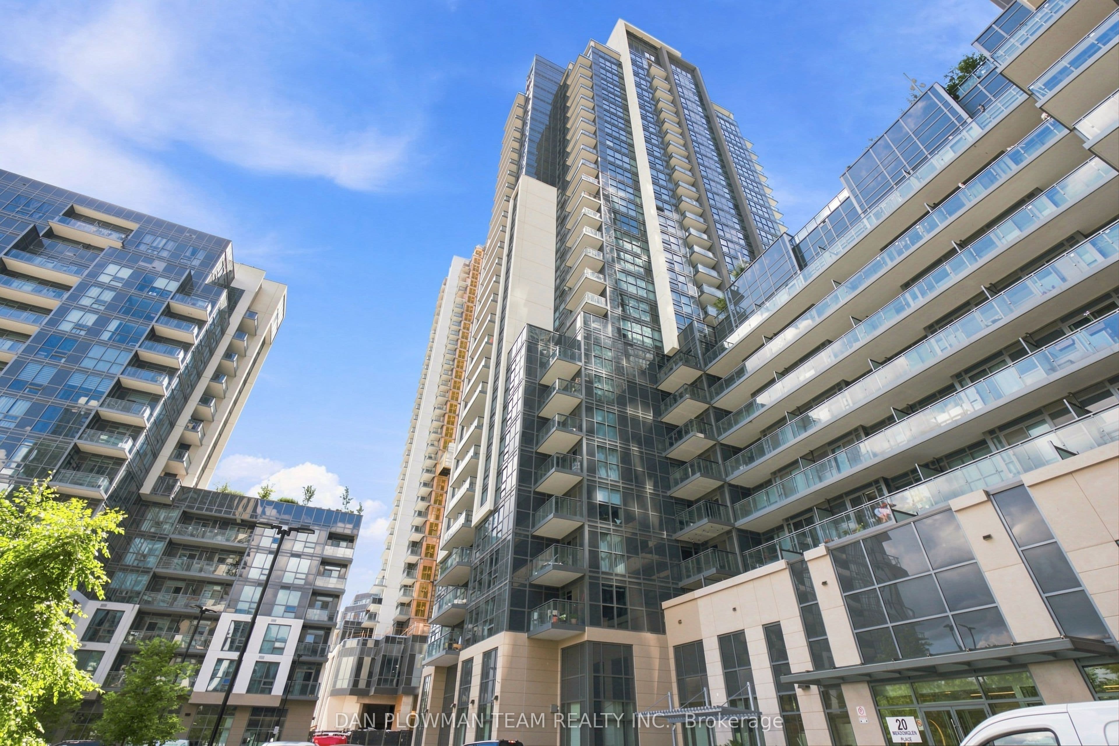 20 Meadowglen Place 227, Toronto, ON M1H 2Y5