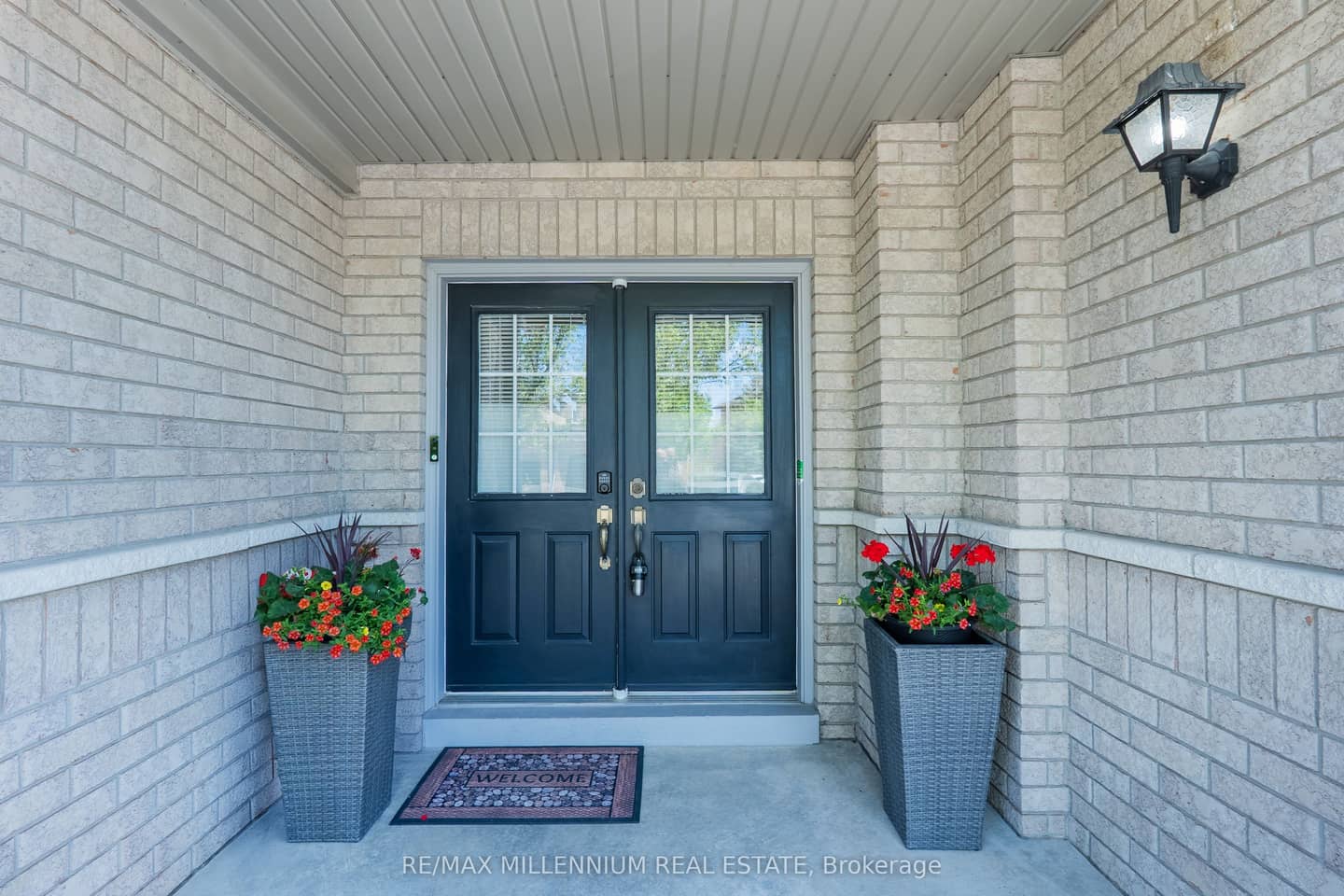 90 Ronan Crescent, Vaughan, ON L4H 2J6