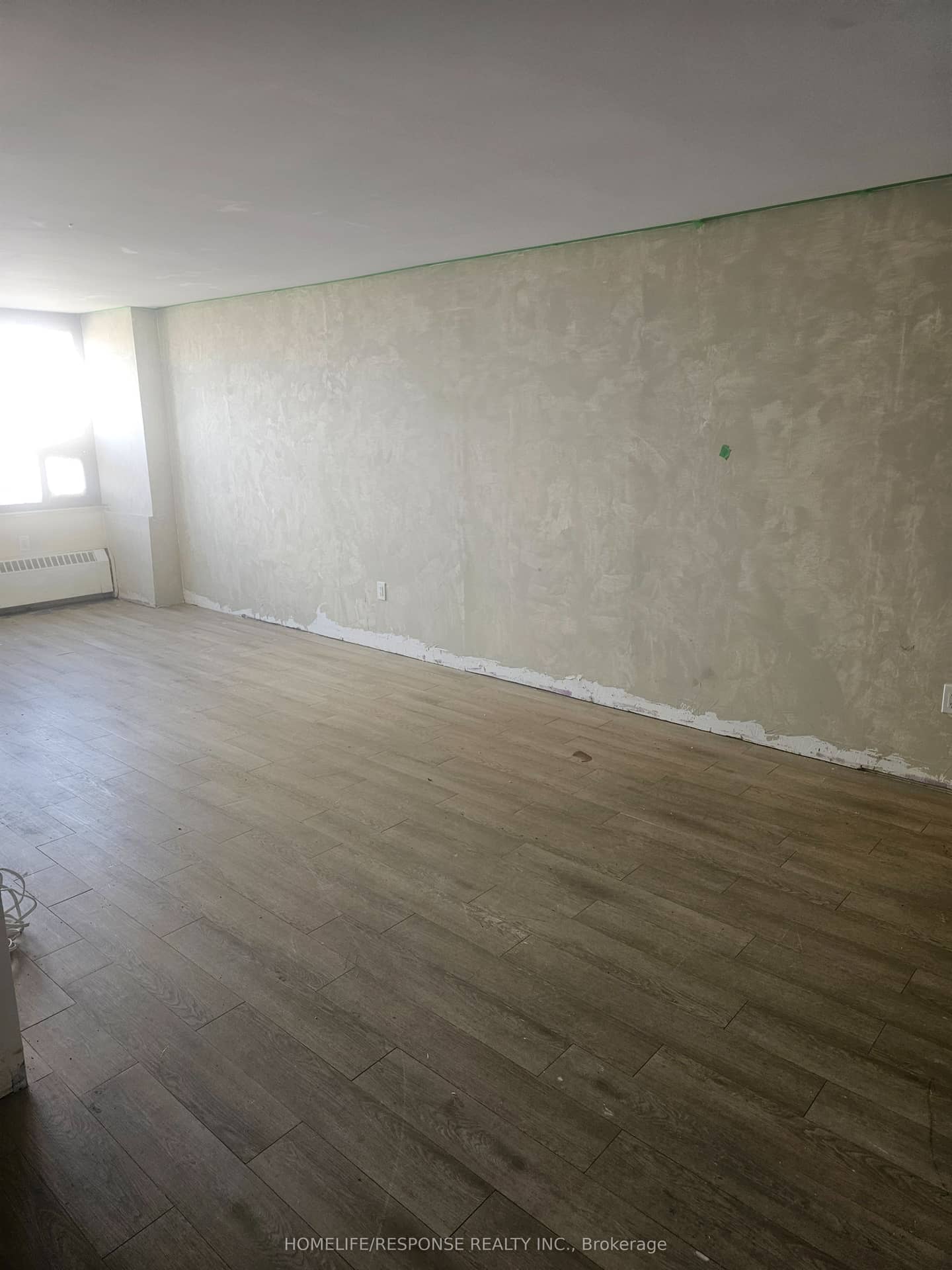 390 DIXON Road 1903, Toronto, ON M9R 1T4