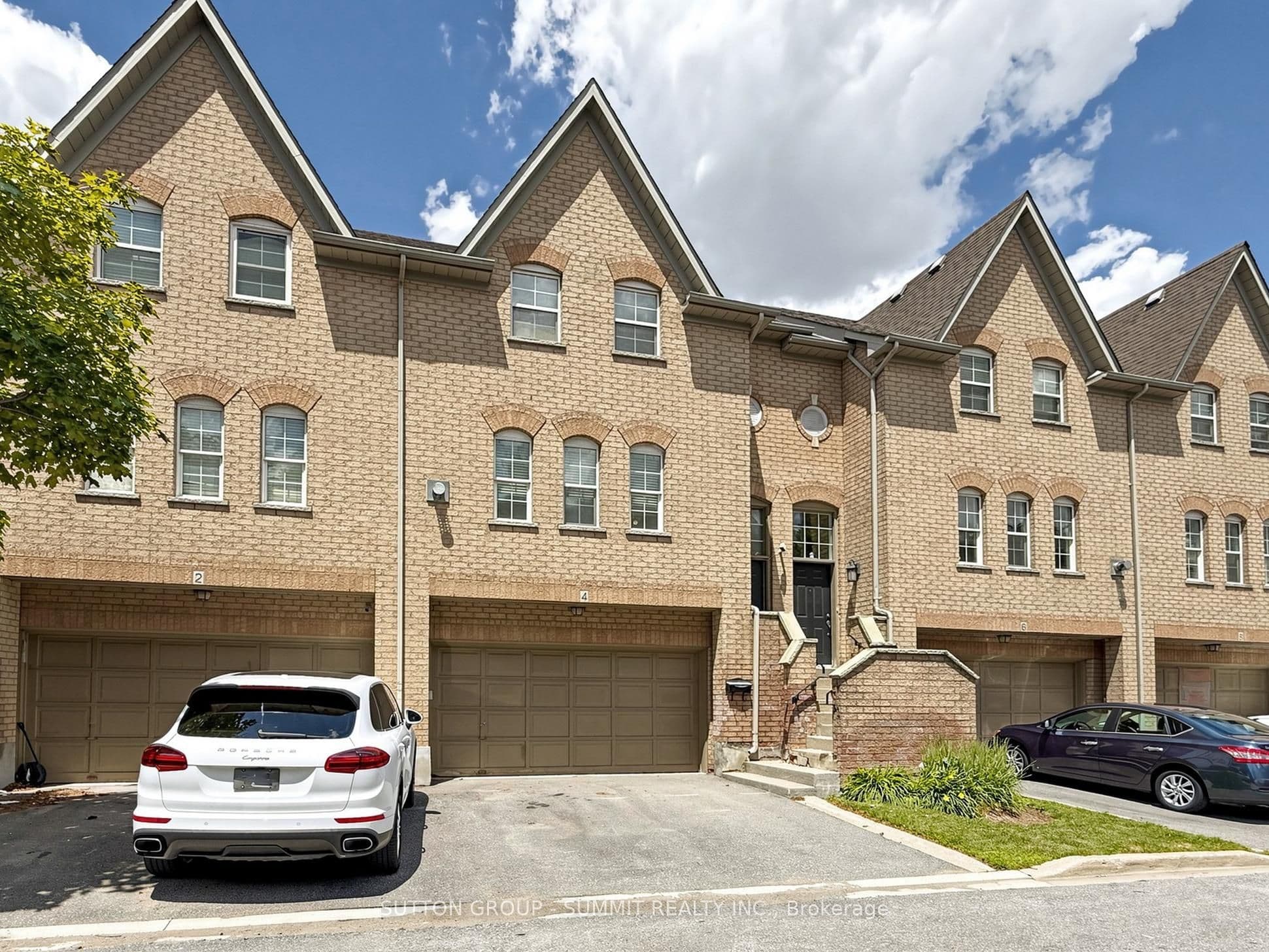 8305 MCLAUGHLIN Road 4, Brampton, ON L6Y 5G3