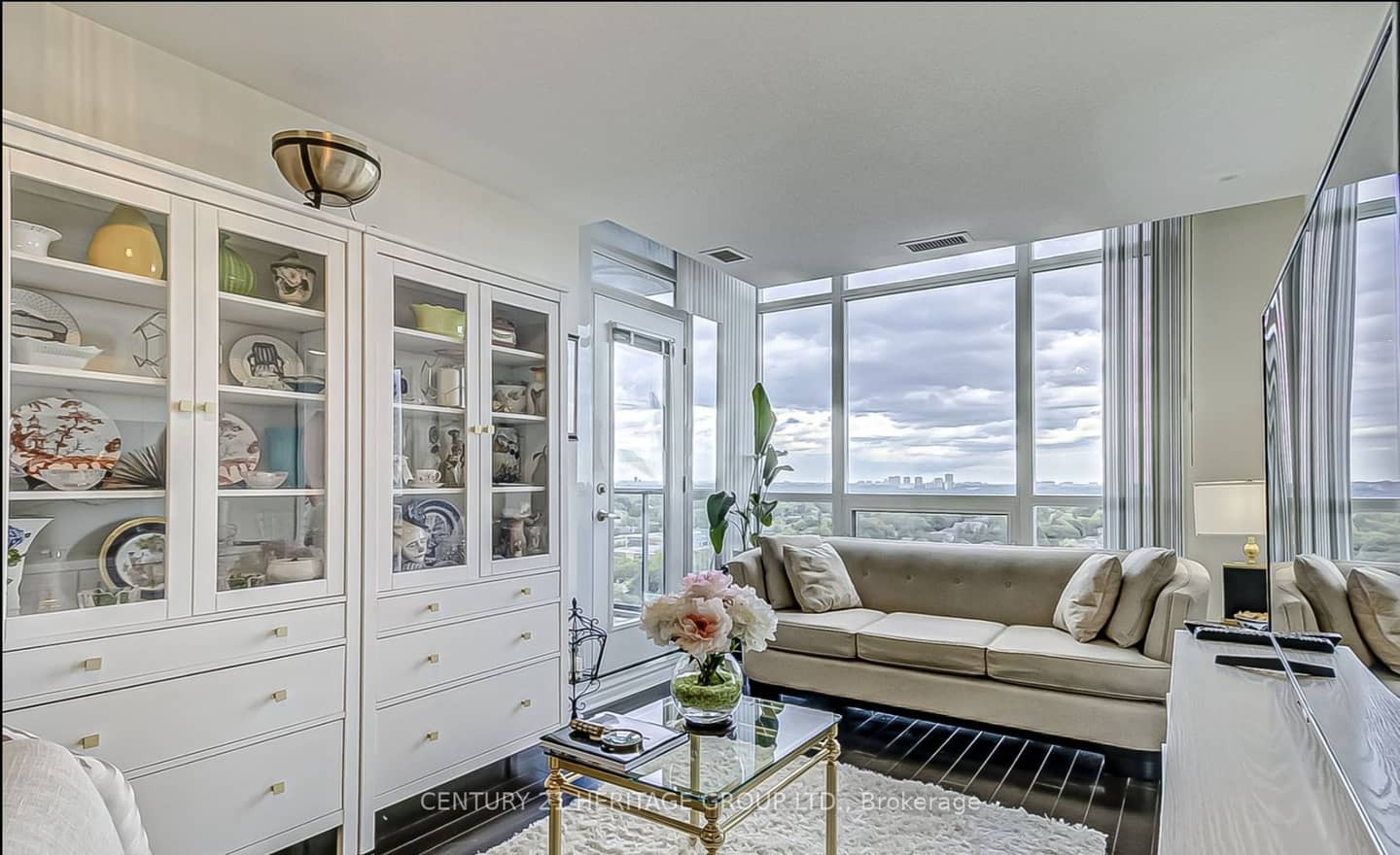 35 Hollywood Avenue 2321, Toronto, ON M2N 0A9