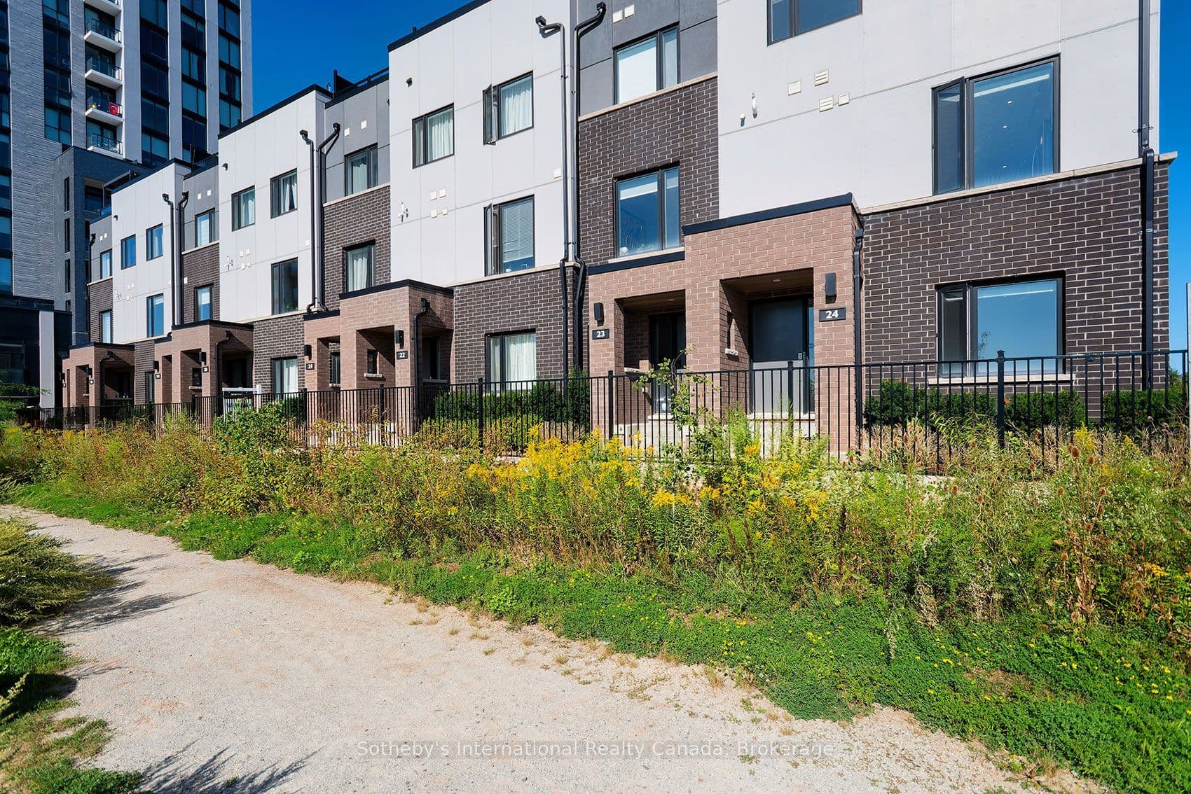 348 Wheat Boom Drive 24, Oakville, ON L6H 3V6