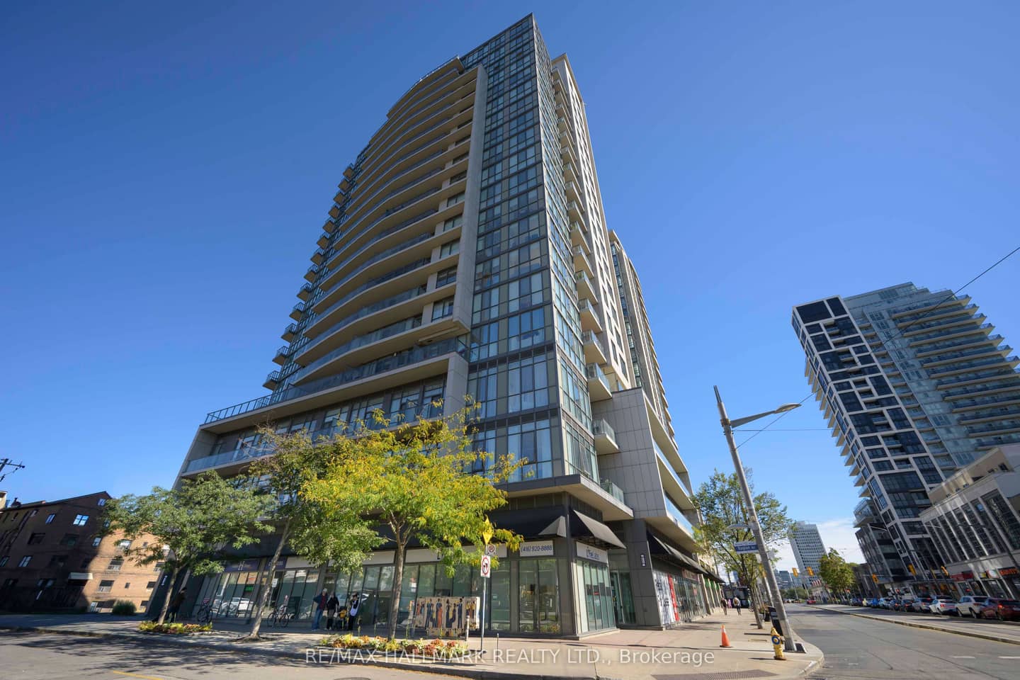 530 St Clair Avenue W 1404, Toronto, ON M6C 0A2