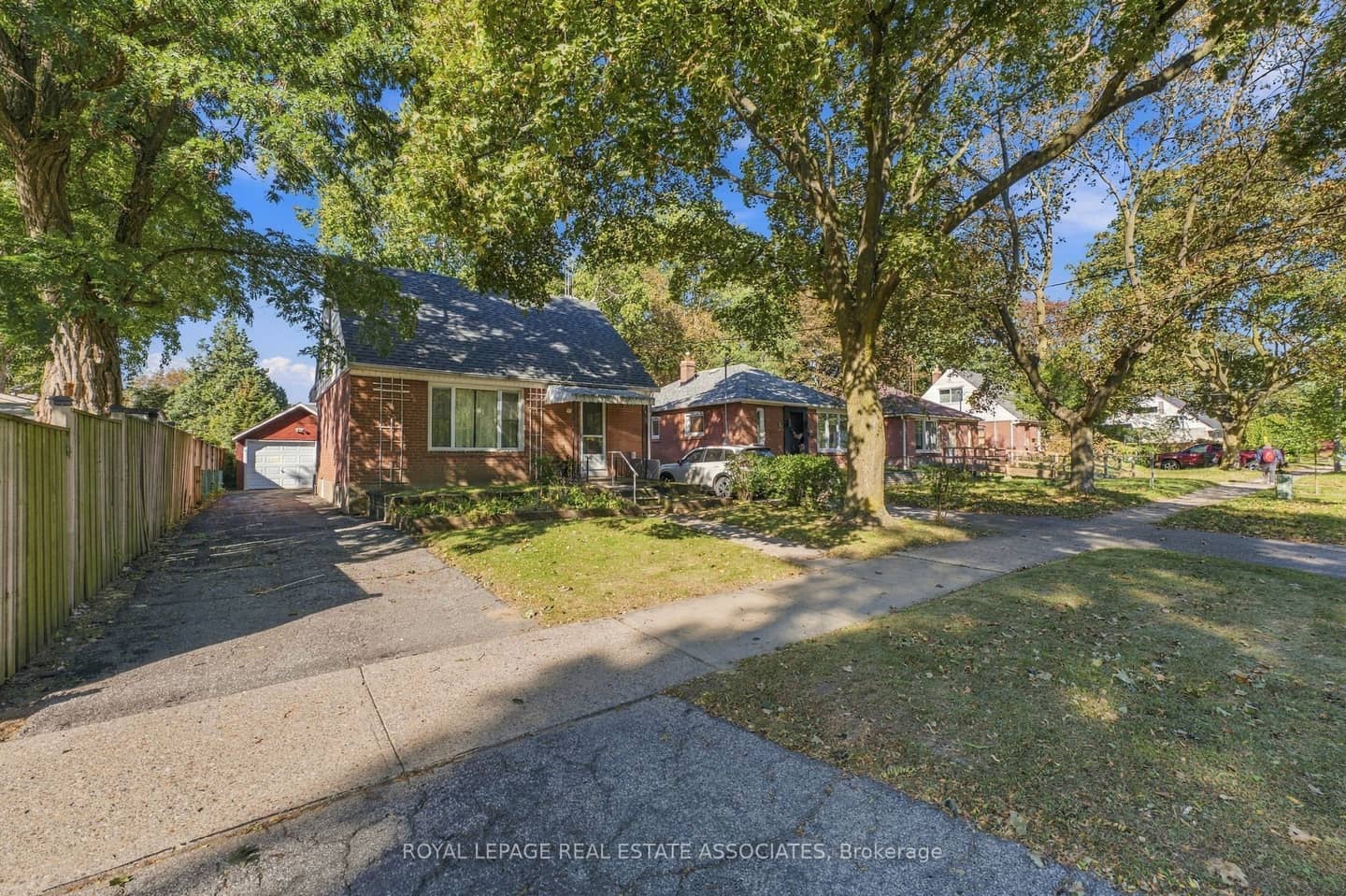 68 Gair Drive, Toronto, ON M8W 4P8
