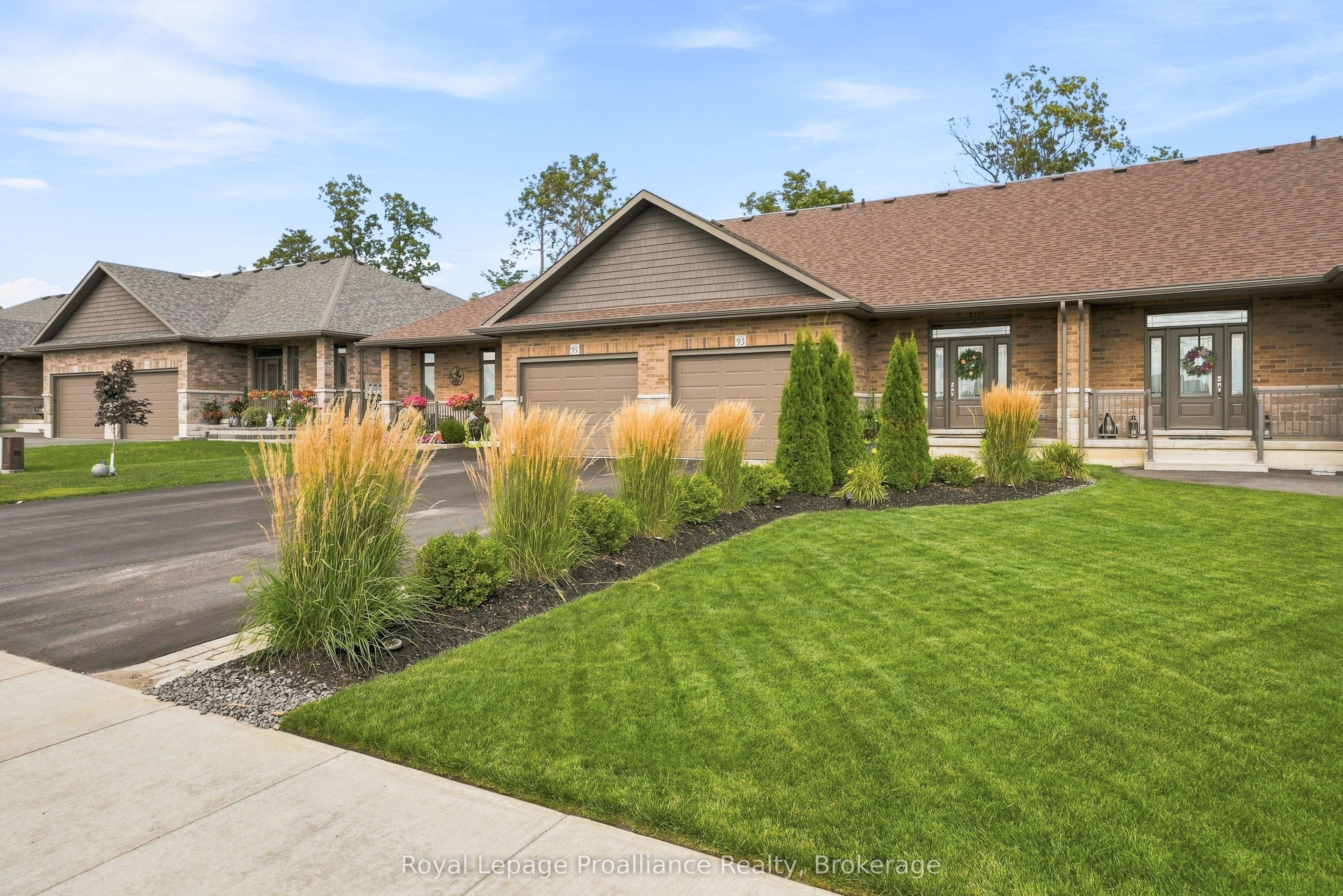 93 Appledene Drive, Quinte West, ON K8V 0L4