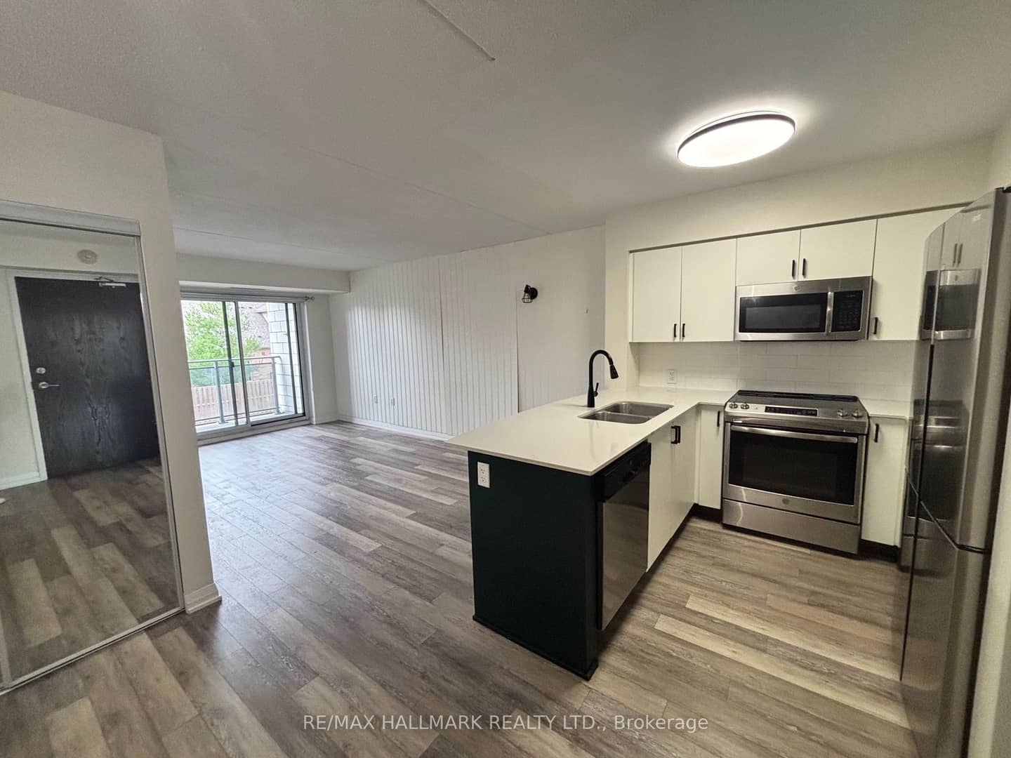 40 Via Rosedale Avenue 216, Brampton, ON L6R 4A4