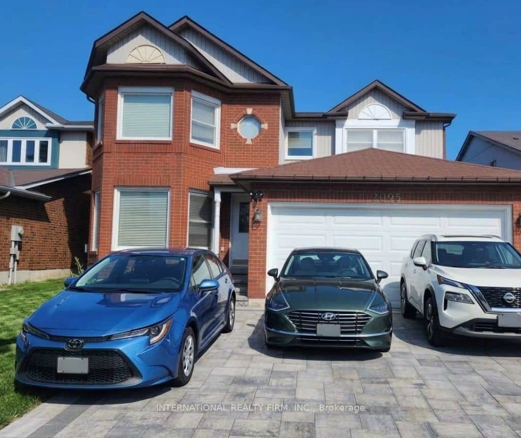 2095 Lynn Heights Drive, Pickering, ON L1X 2S1