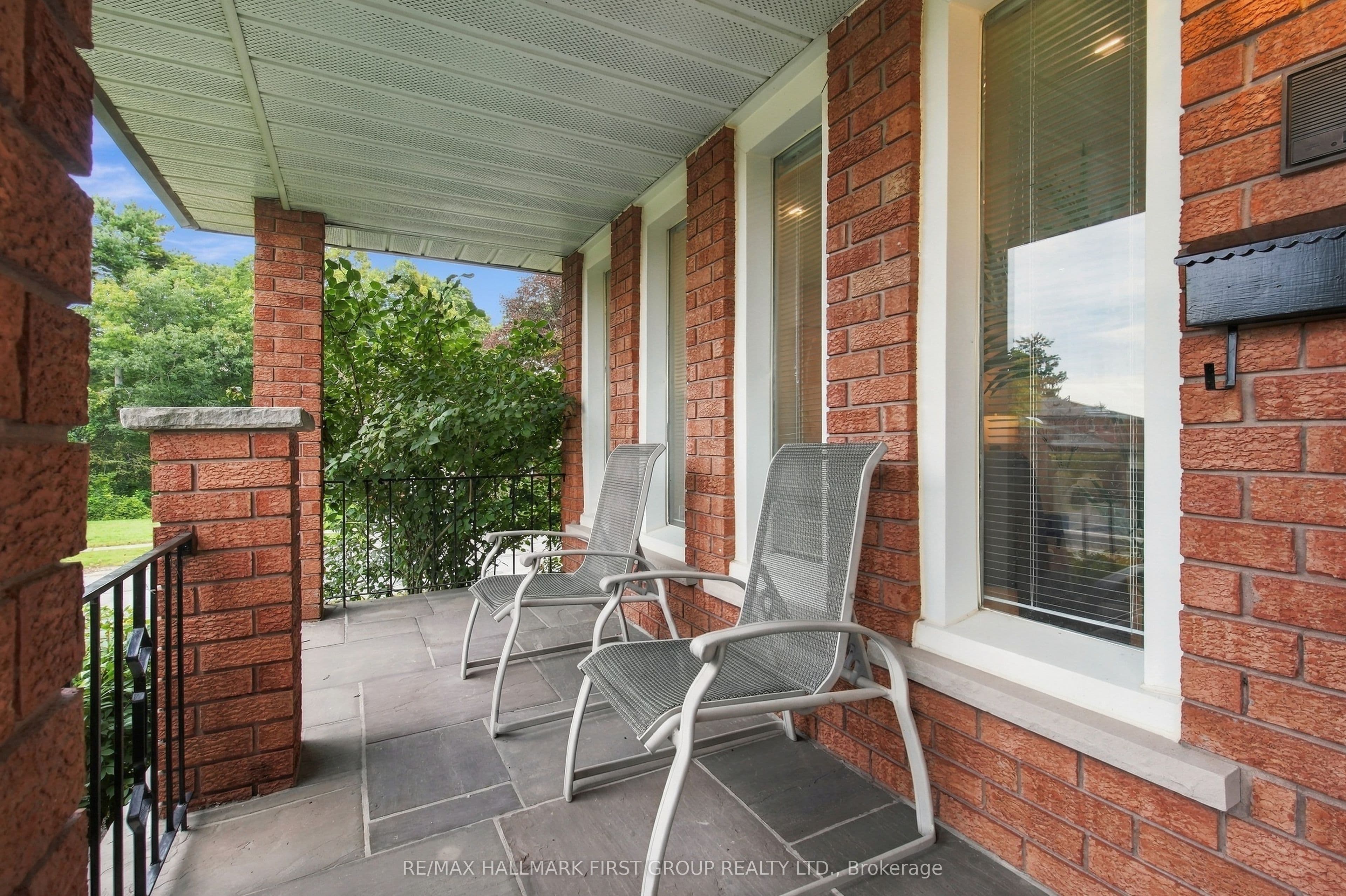 520 McLeod Crescent, Pickering, ON L1W 3M5