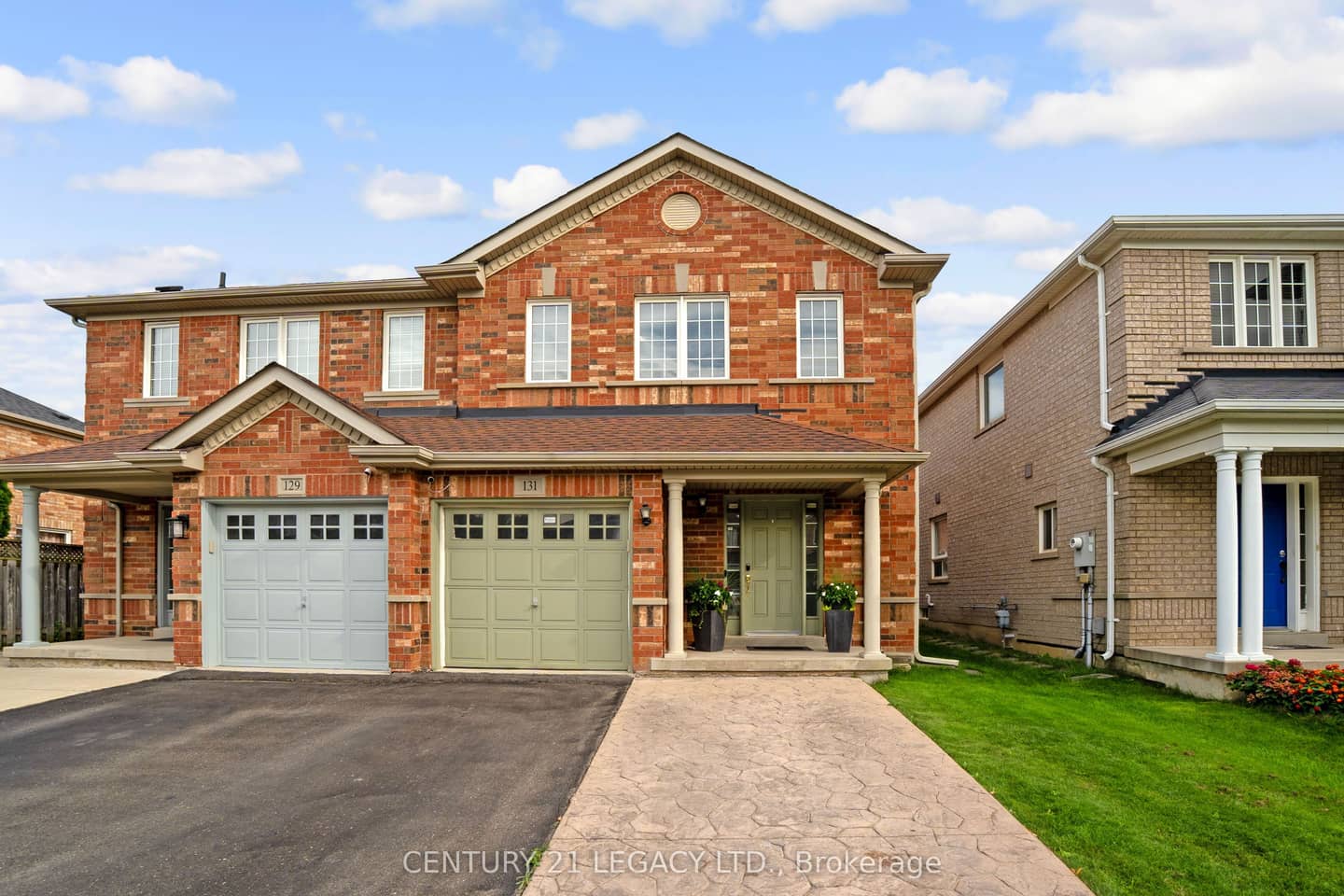 131 Sugarhill Drive, Brampton, ON L7A 3X4