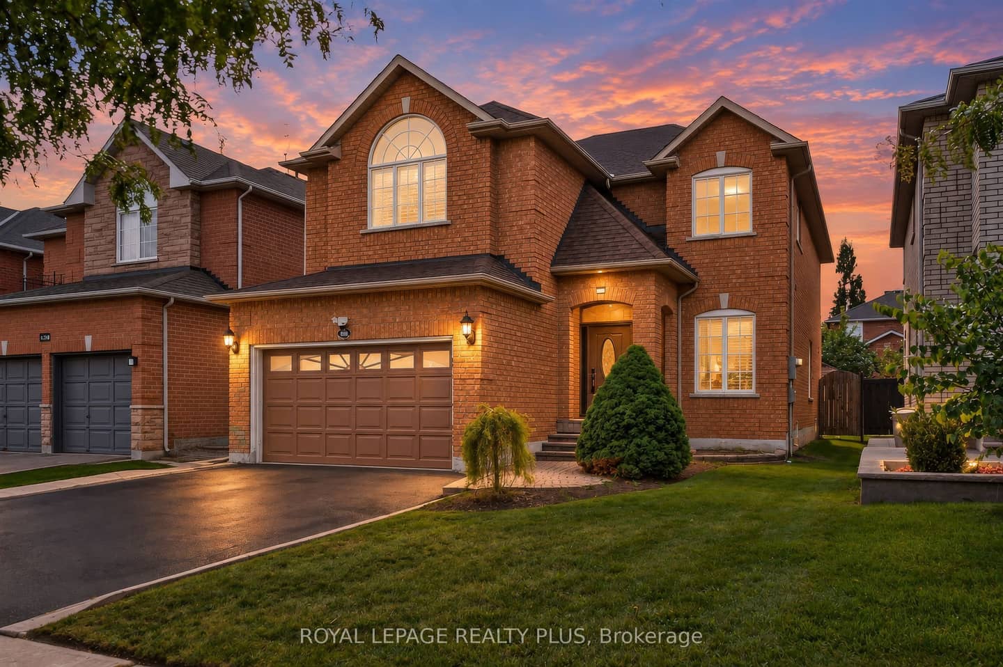 6322 Lisgar Drive, Mississauga, ON L5N 7W1