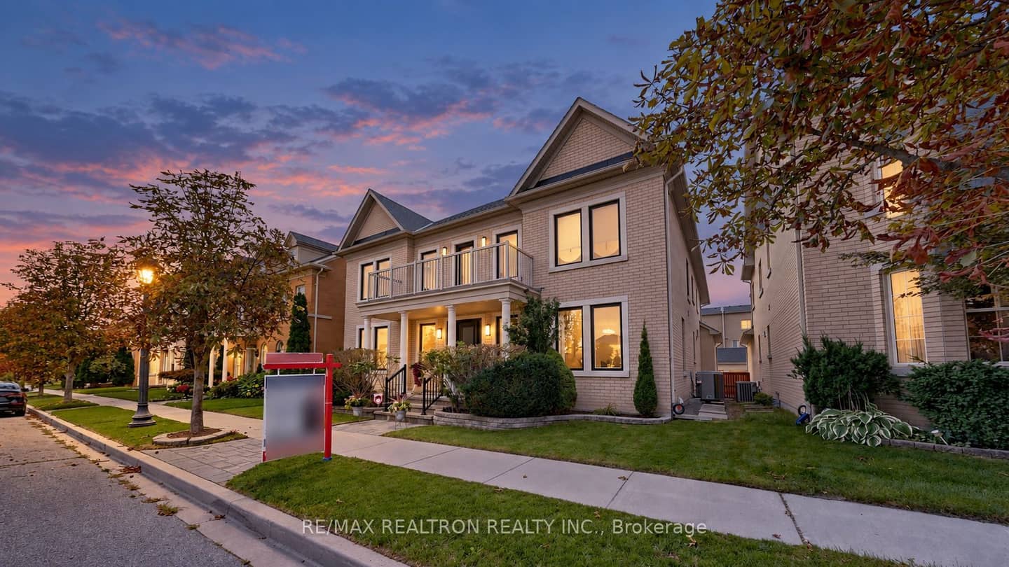 9 Gardon Avenue, Markham, ON L6C 0A5