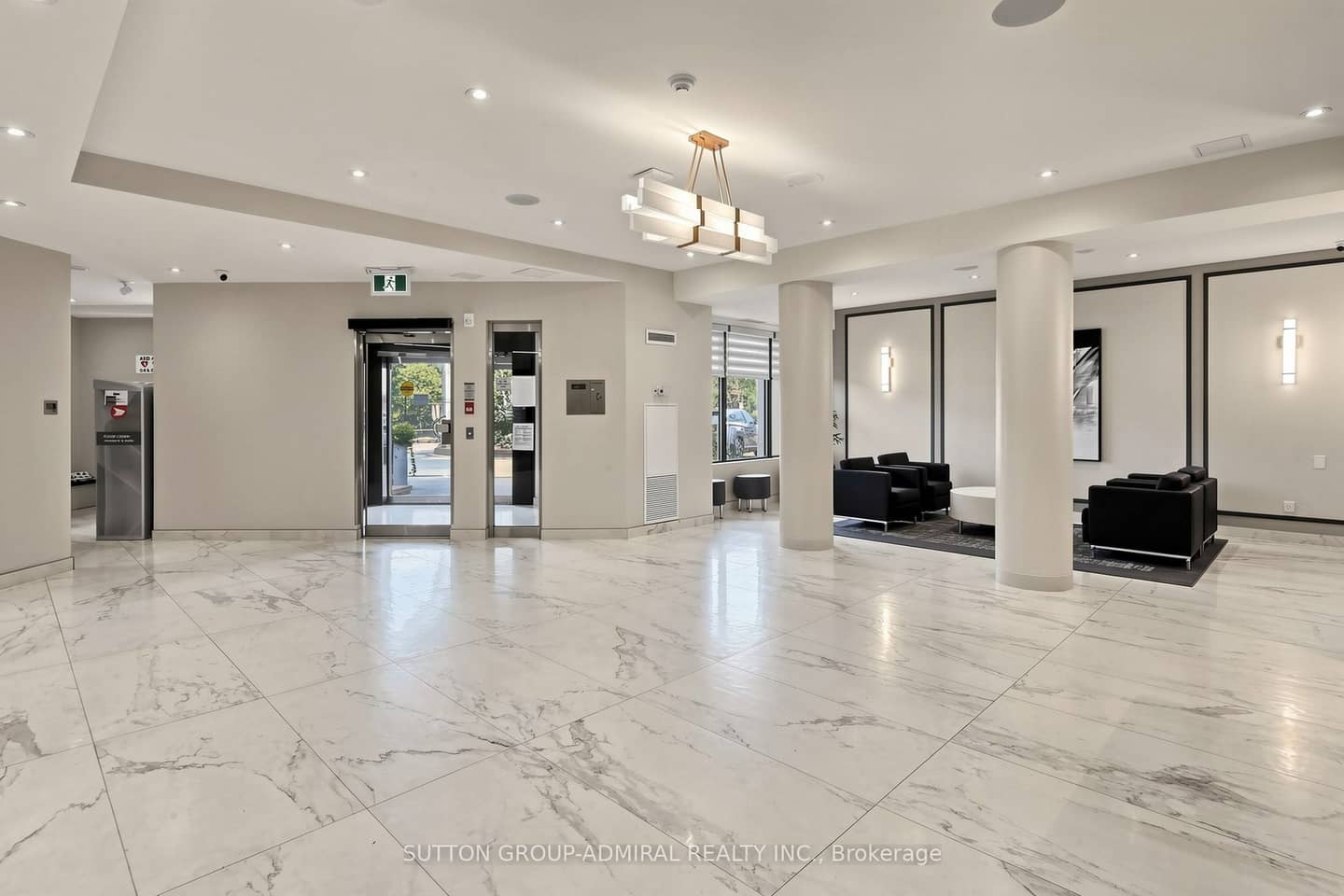 7460 Bathurst Street 806, Vaughan, ON L4J 7K9