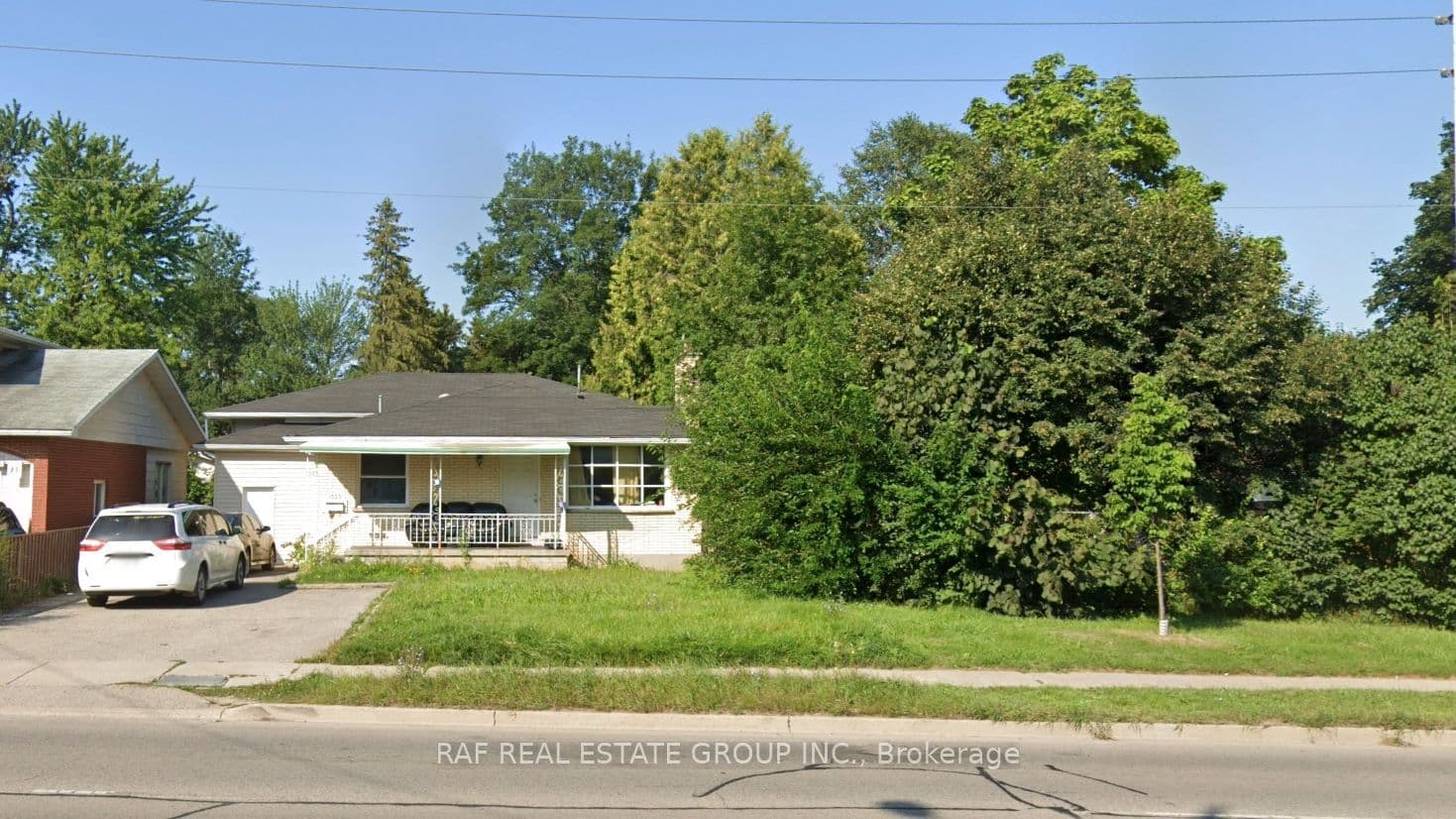 1325 HIGHBURY Avenue N, London East, ON N5Y 1B7