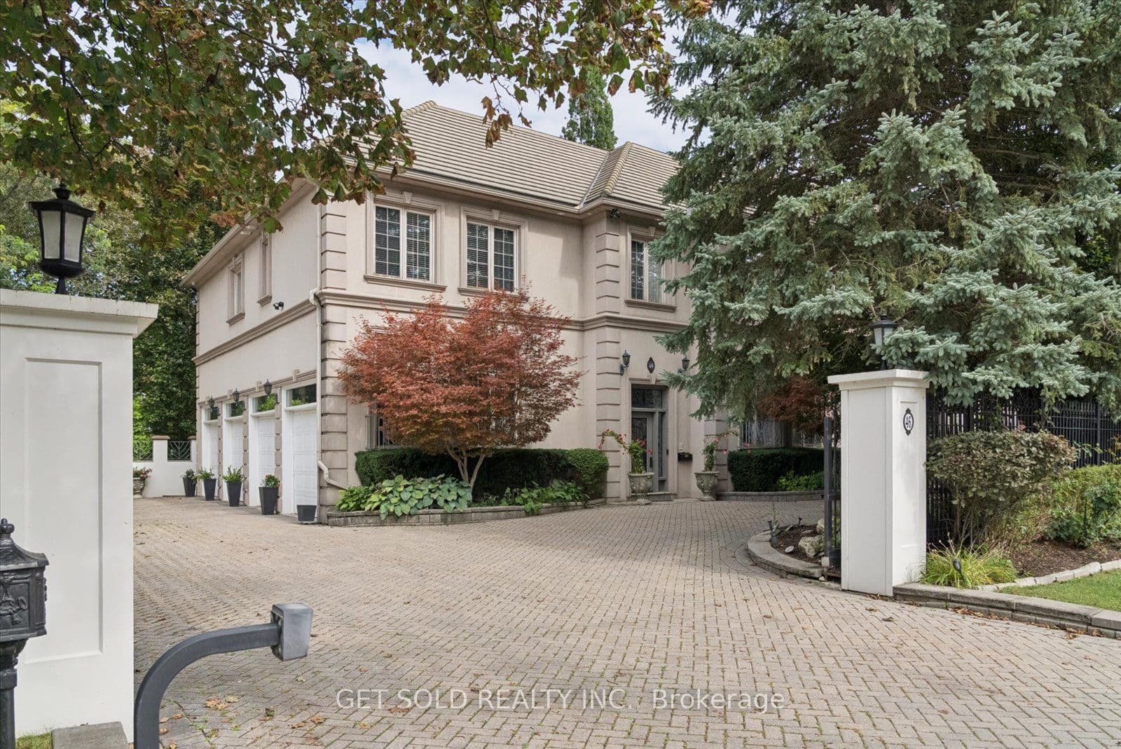46 Wimpole Drive, Toronto, ON M2L 2L3