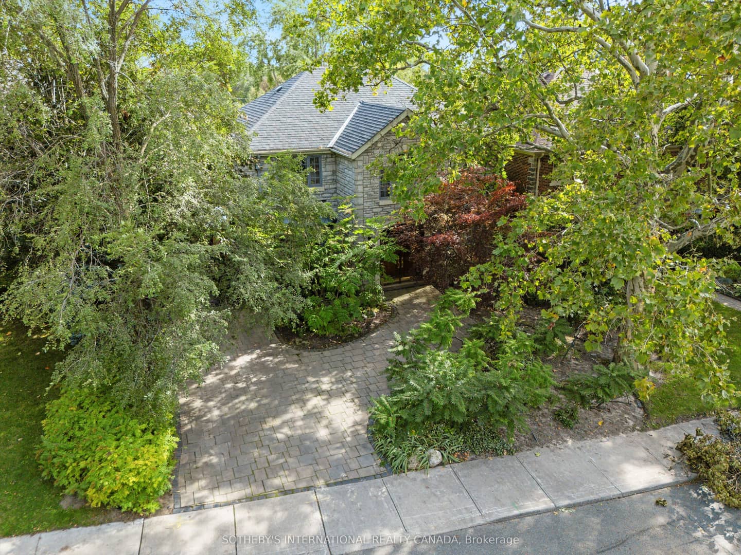17 Wembley Road, Toronto, ON M6C 2E8