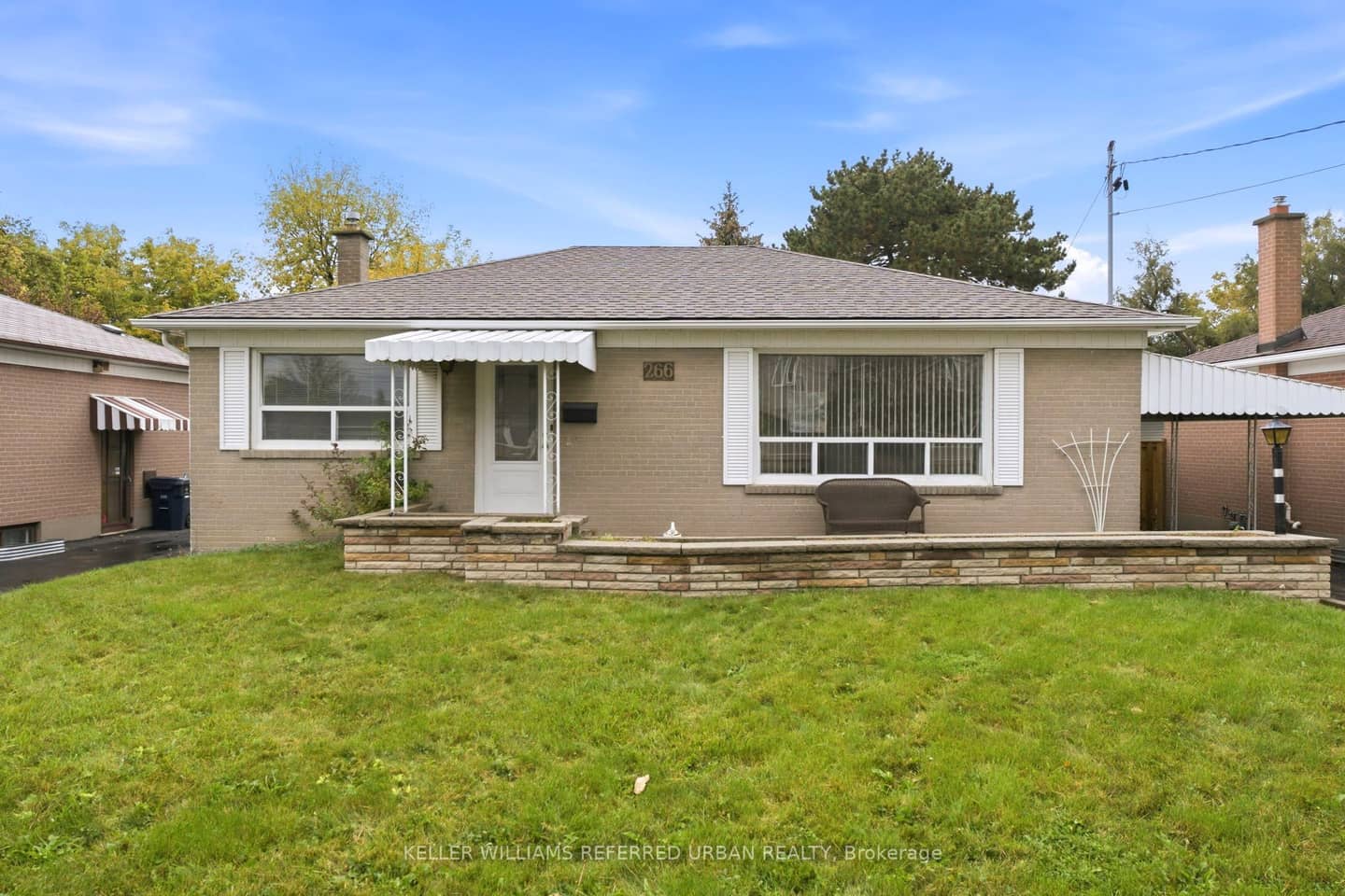 266 Acton Avenue, Toronto, ON M3H 4J3