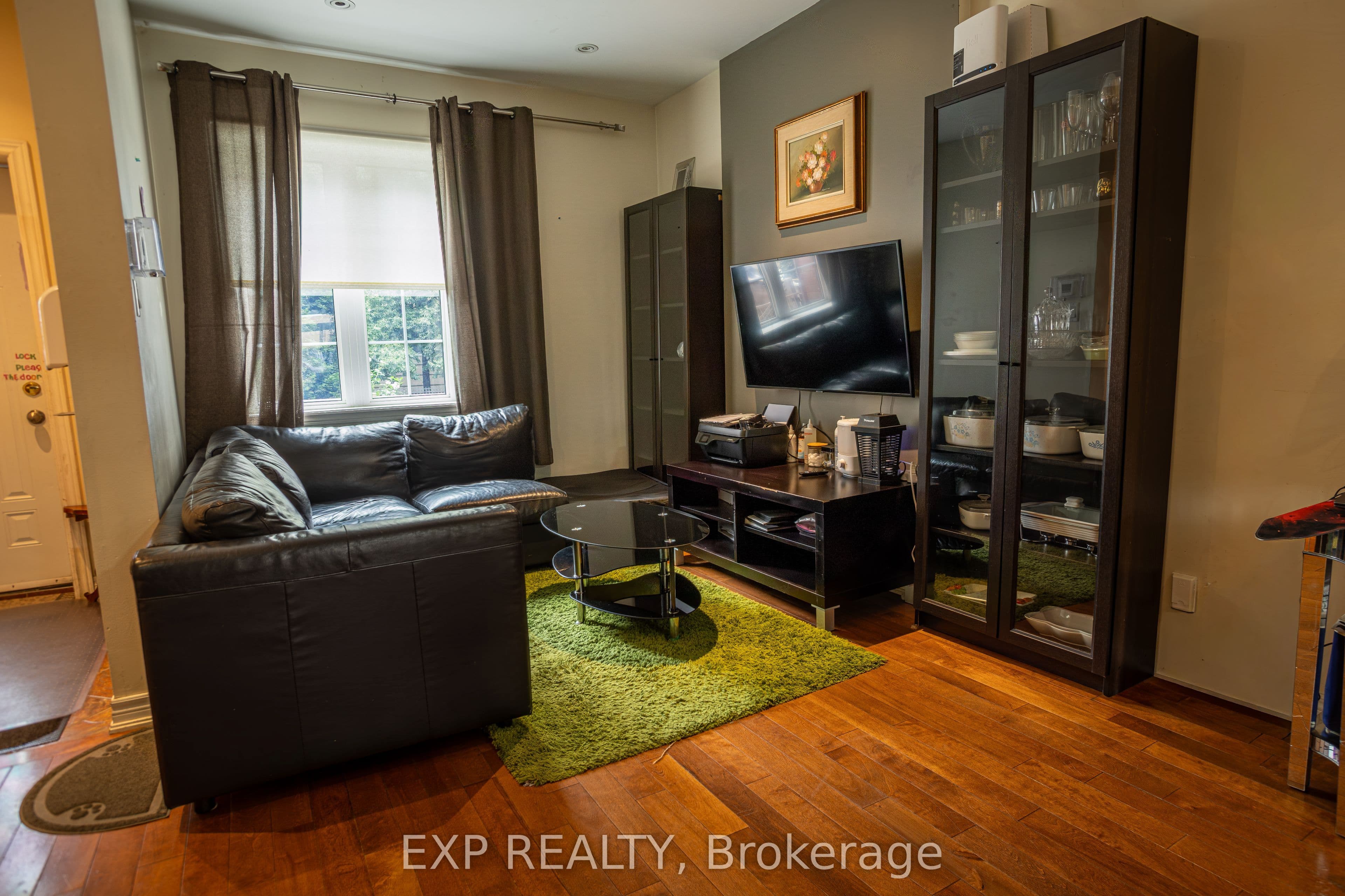 971 Lansdowne Avenue, Toronto, ON M6H 3Z5
