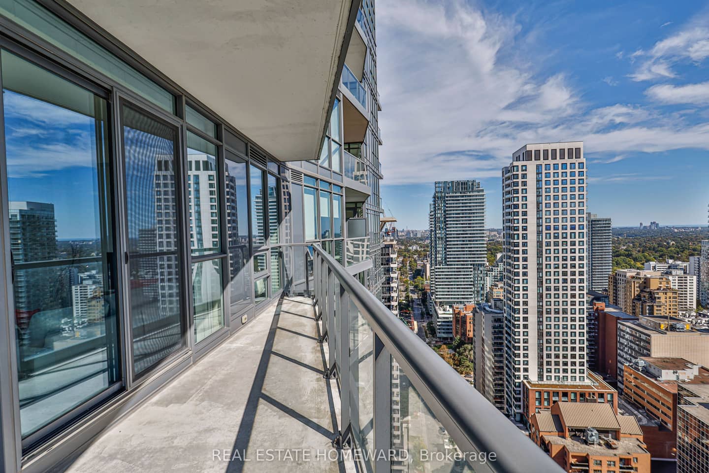 30 Roehampton Avenue 3102, Toronto, ON M4P 1R2