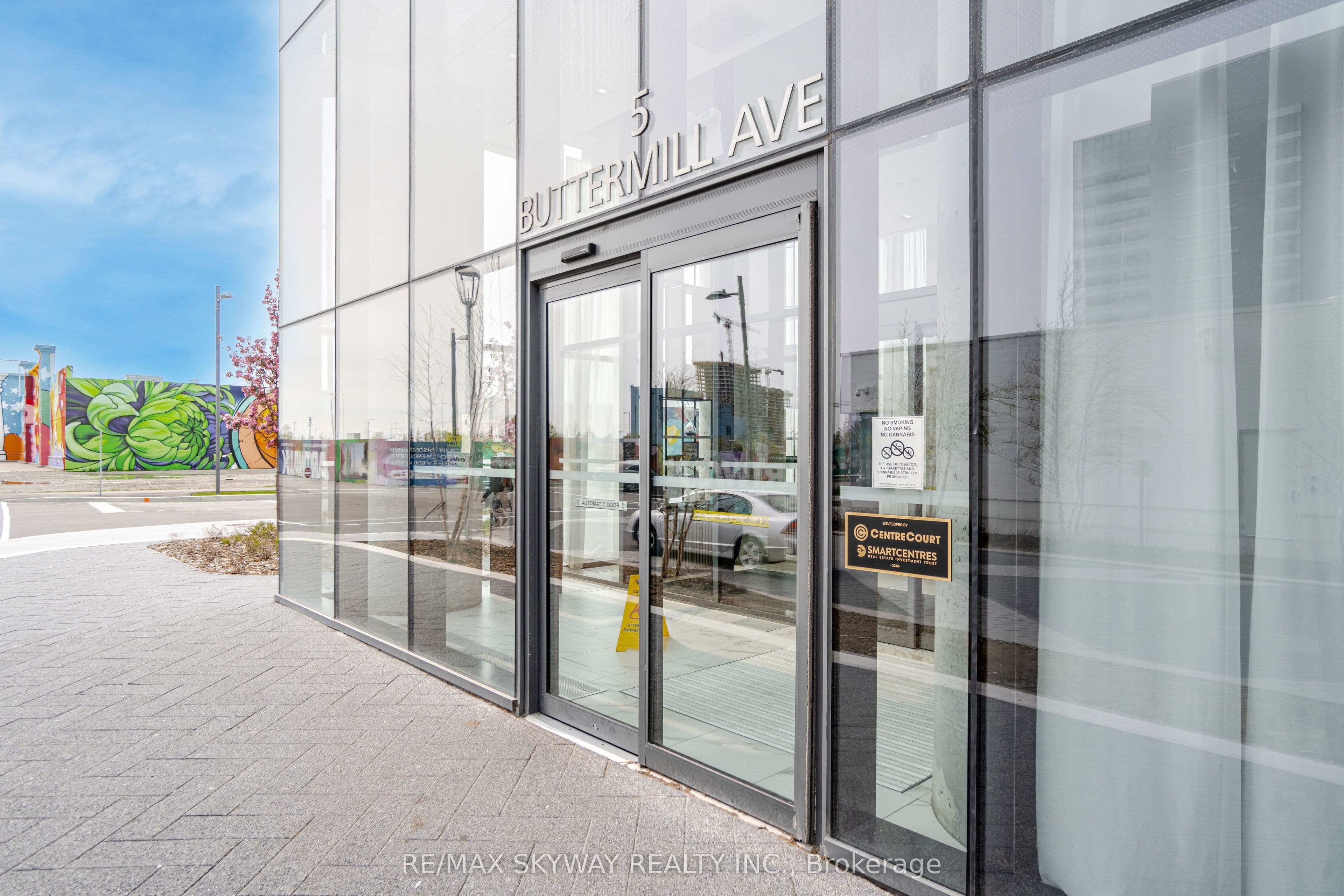5 Buttermill Avenue 5702, Vaughan, ON L4K 0J5