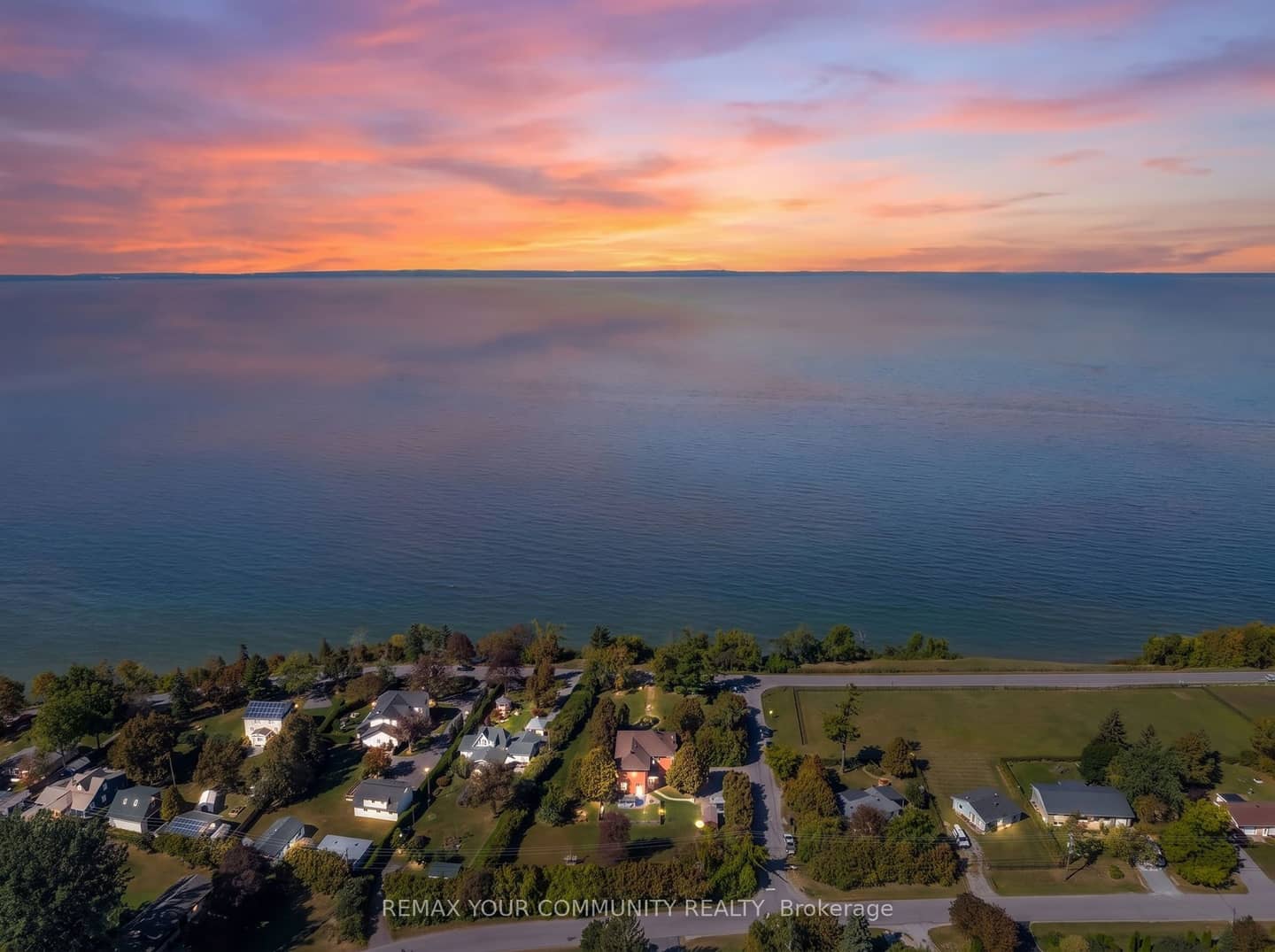 351 Hedge Road, Georgina, ON L0E 1R0