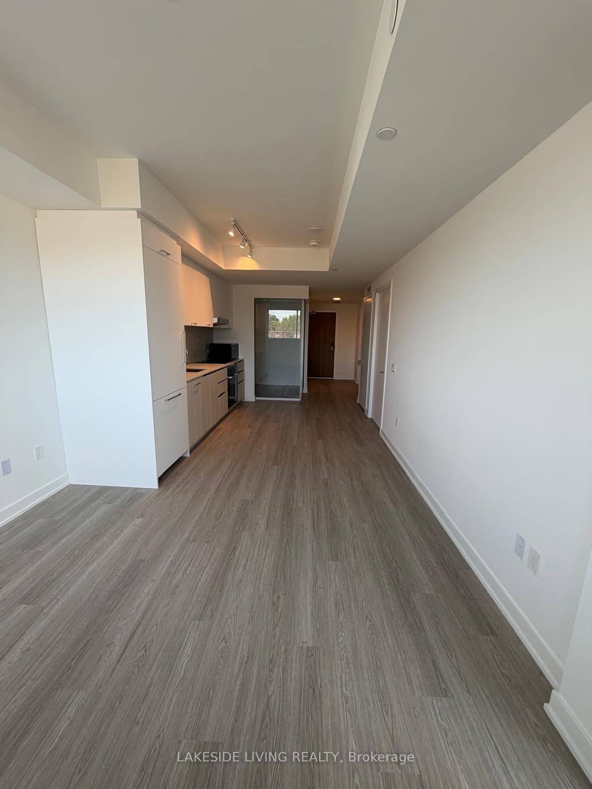 8188 Yonge Street 309, Vaughan, ON L4J 0M2