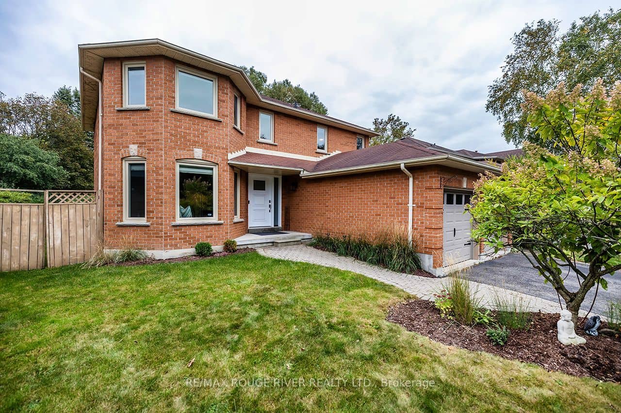 37 Wyndfield Crescent, Whitby, ON L1N 8L3