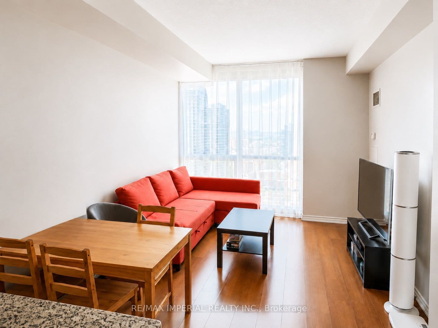 761 Bay Street 3304, Toronto, ON M5G 2R2