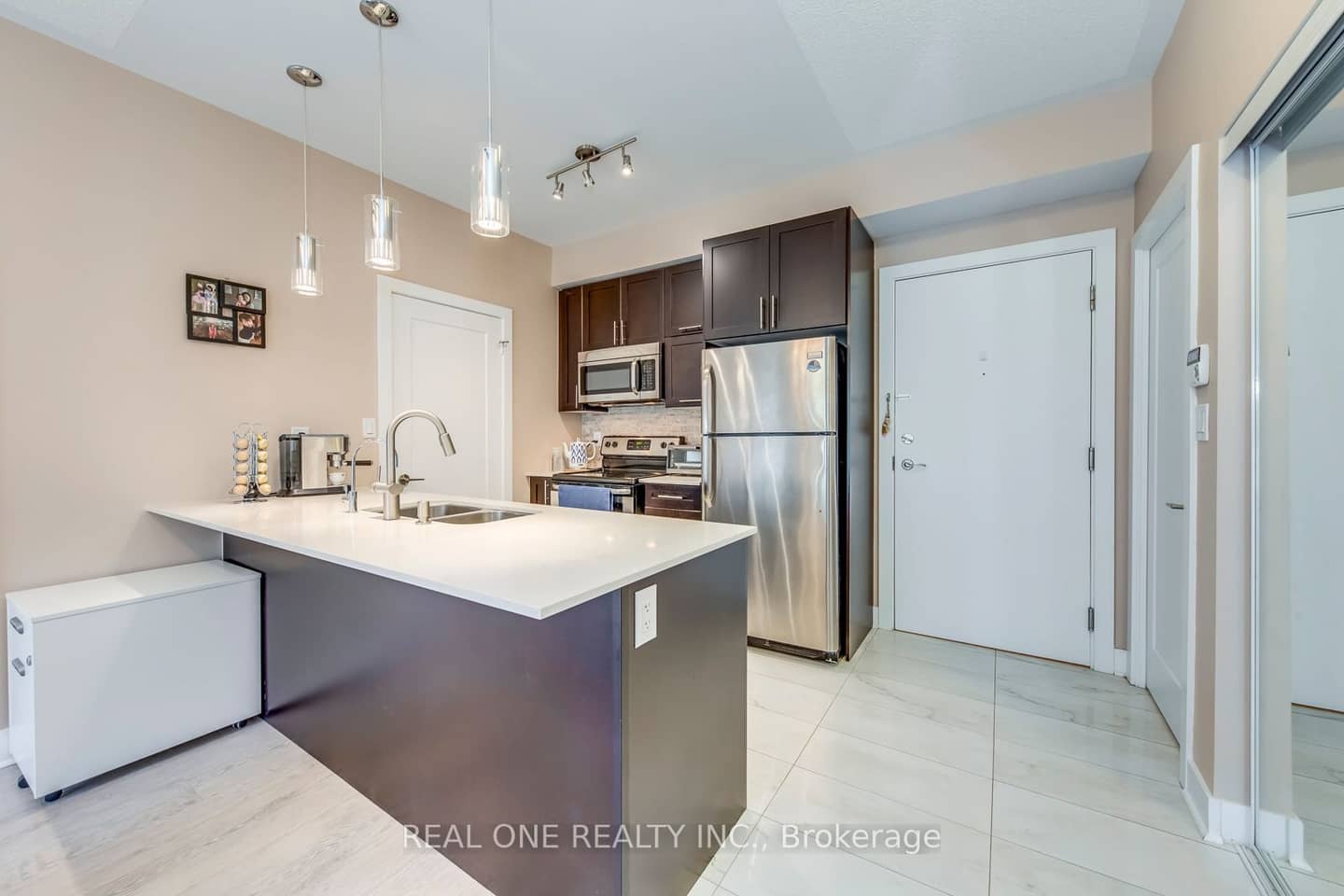28 Prince Regent Street 339, Markham, ON L6C 0V5