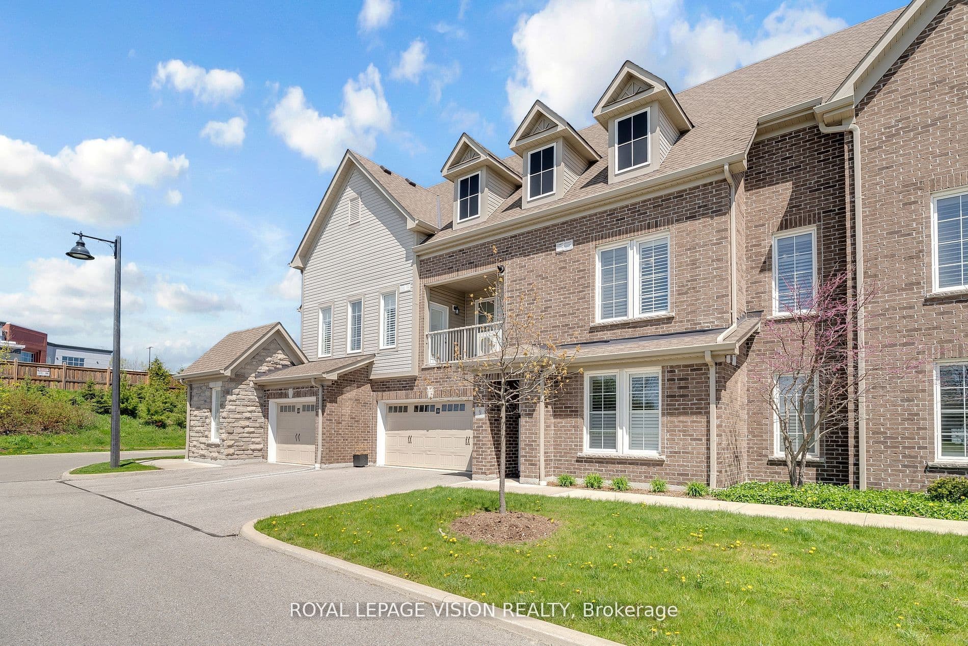 1430 Gord Vinson Avenue 51, Clarington, ON L1E 0A2